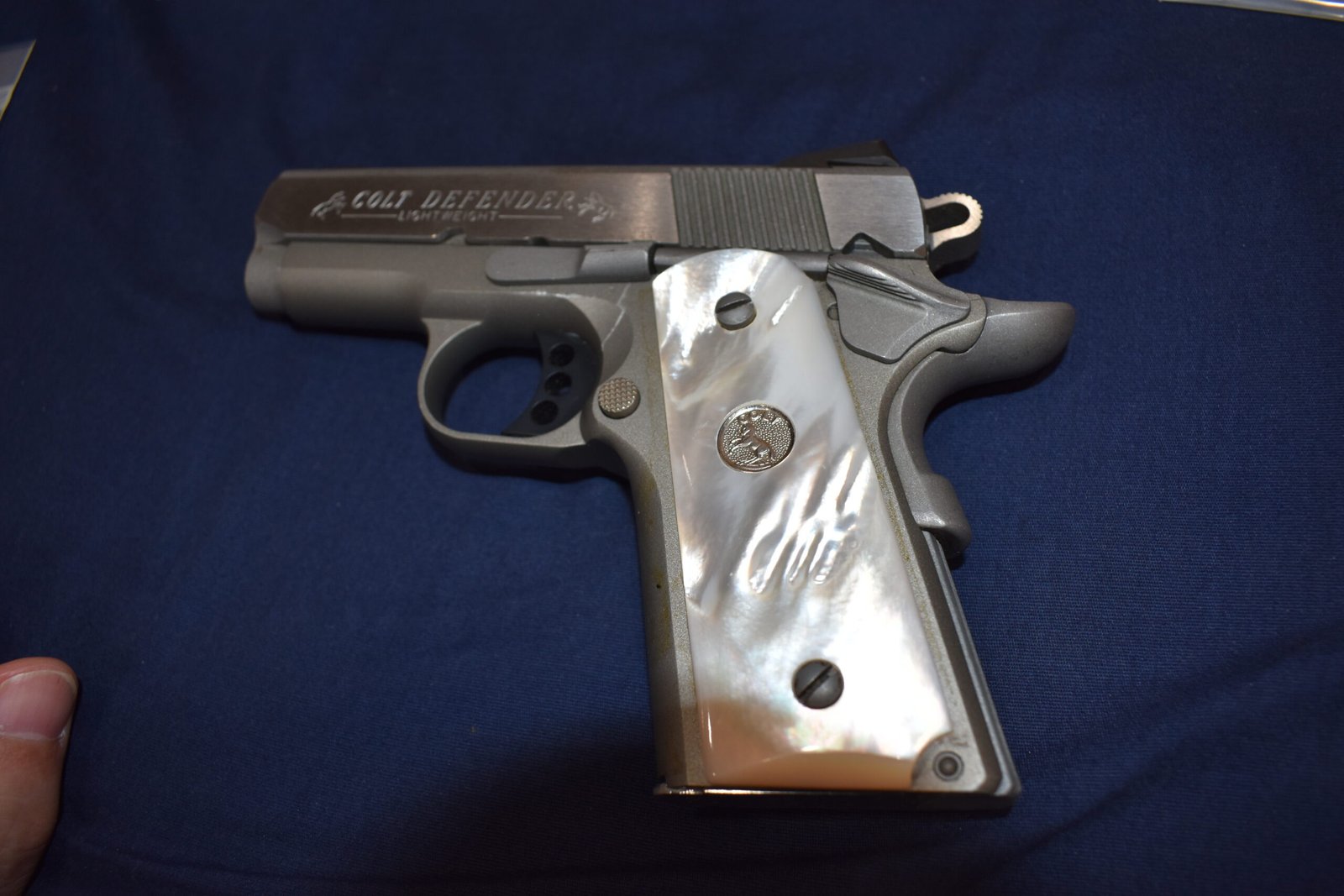 COLT 1911 OFFICER'S MODEL MOTHER OF PEARL GRIPS 1911OMMOP4 - Image 5