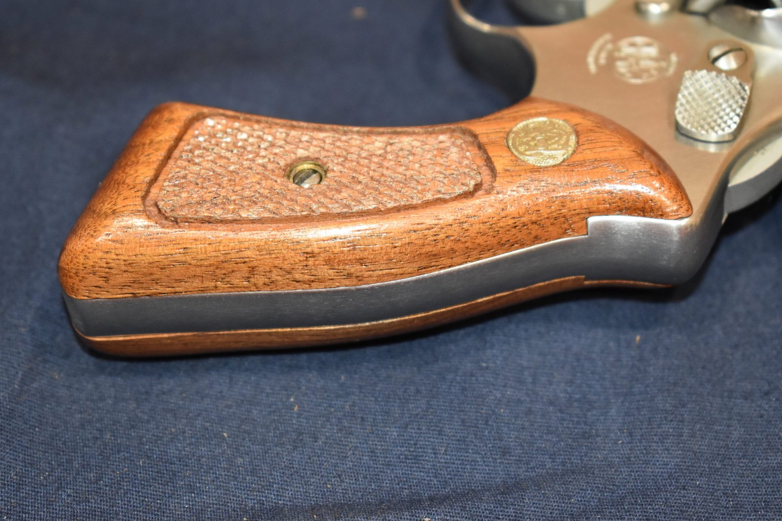 SMITH & WESSON J FRAME GRIPS JSQM7 - Image 6