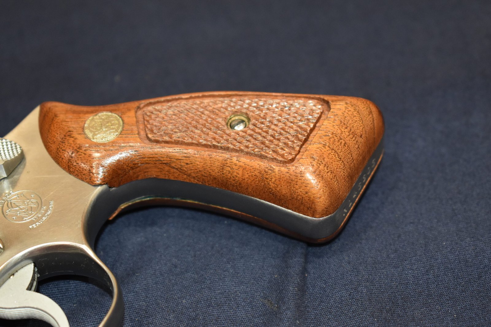 SMITH & WESSON J FRAME GRIPS JSQM7 - Image 13