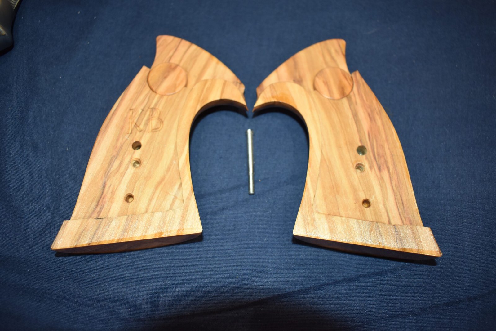 KEITH BROWN CUSTOM SMITH & WESSON K FRAME ROPER GRIPS KBKR19 - Image 4