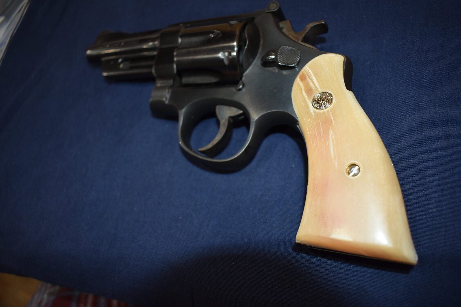 SMITH & WESSON N FRAME BIG HORN SHEEP GRIPS SWNBHS1 - Image 5