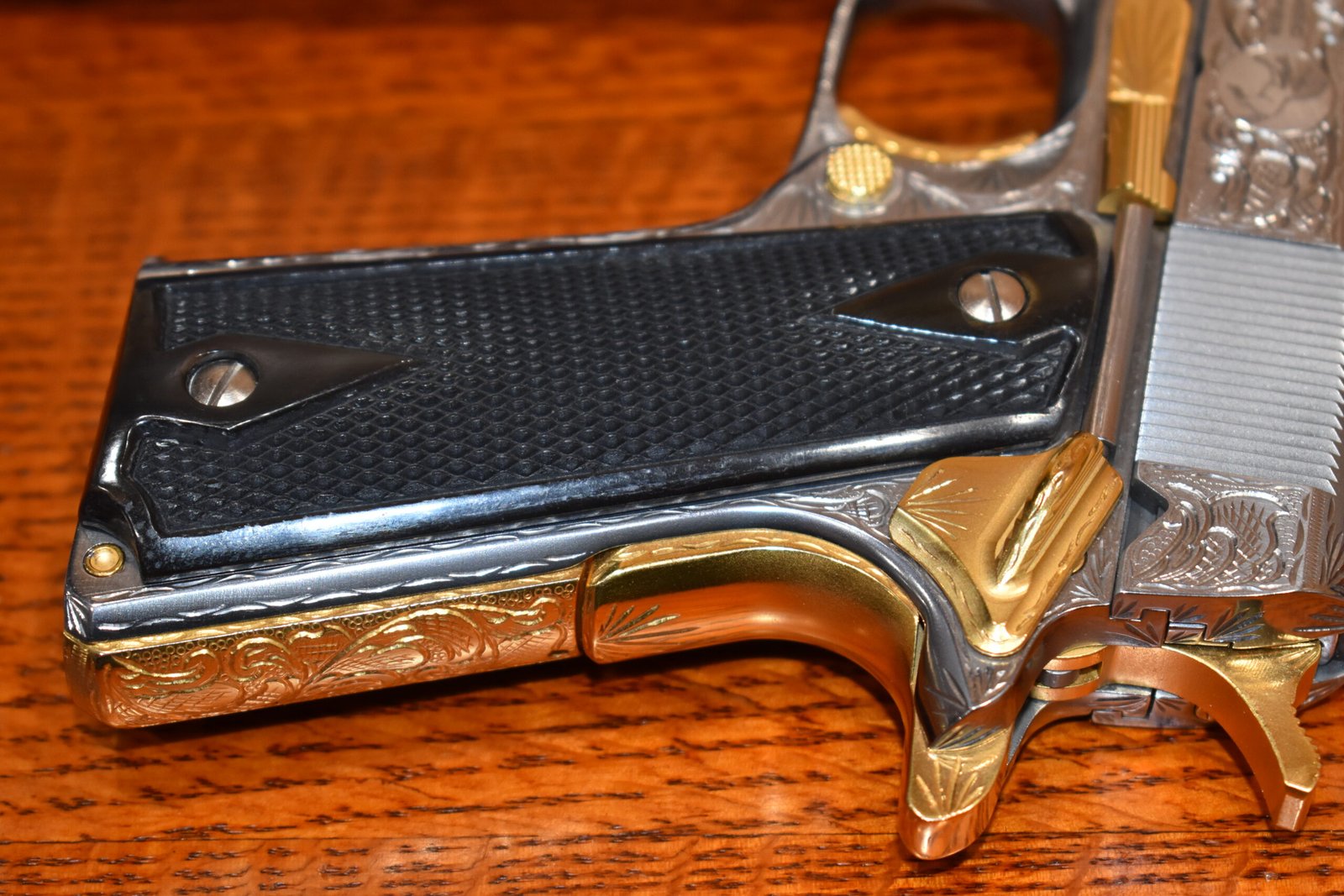 COLT 1911 CHECKERED BUFFALO HORN GRIPS 1911BH16 - Image 6