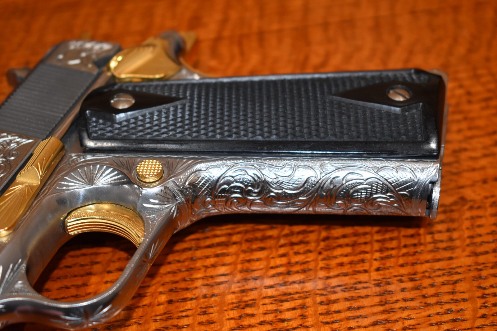 COLT 1911 CHECKERED BUFFALO HORN GRIPS 1911BH17 - Image 13