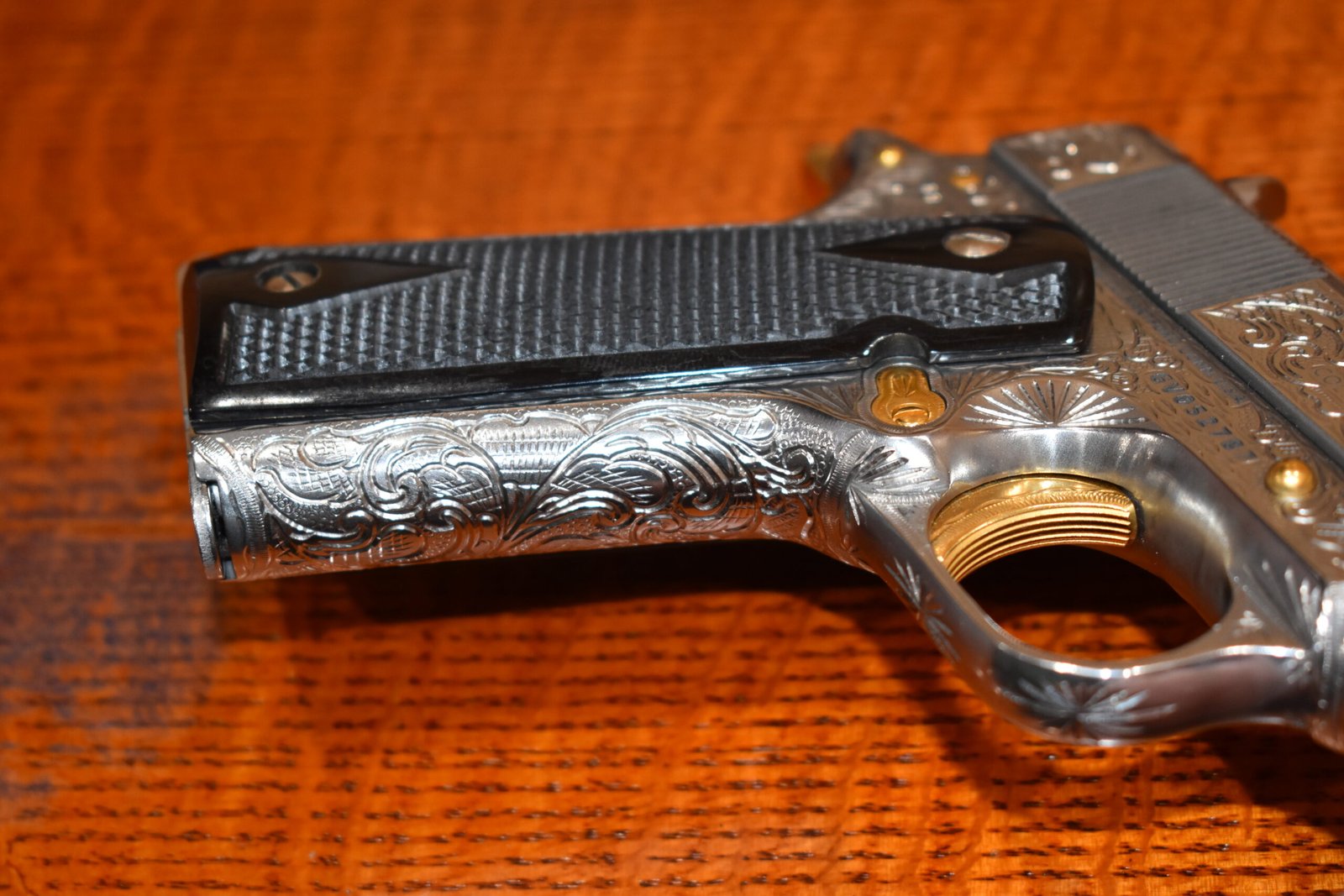 COLT 1911 CHECKERED BUFFALO HORN GRIPS 1911BH17 - Image 12