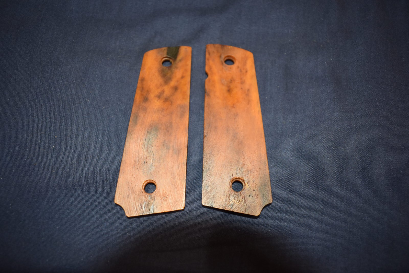 COLT 1911 JIGGED CVAMEL BONE GRIPS 1911JCB1 - Image 4