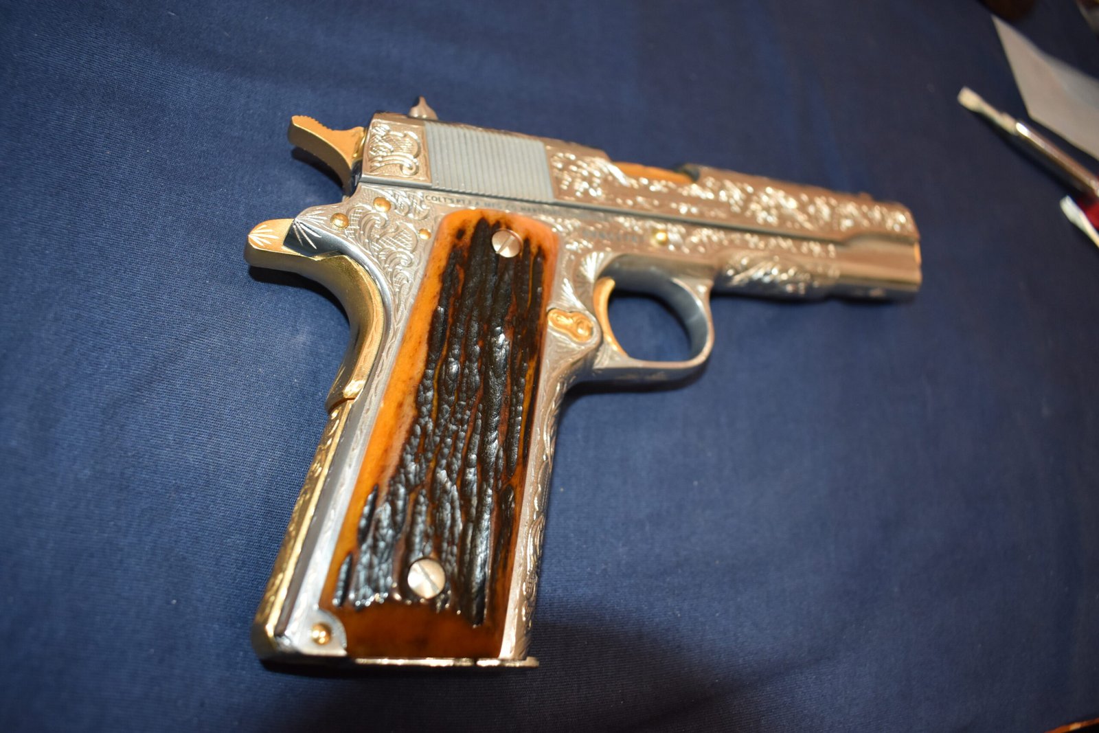 COLT 1911 JIGGED CVAMEL BONE GRIPS 1911JCB1 - Image 8