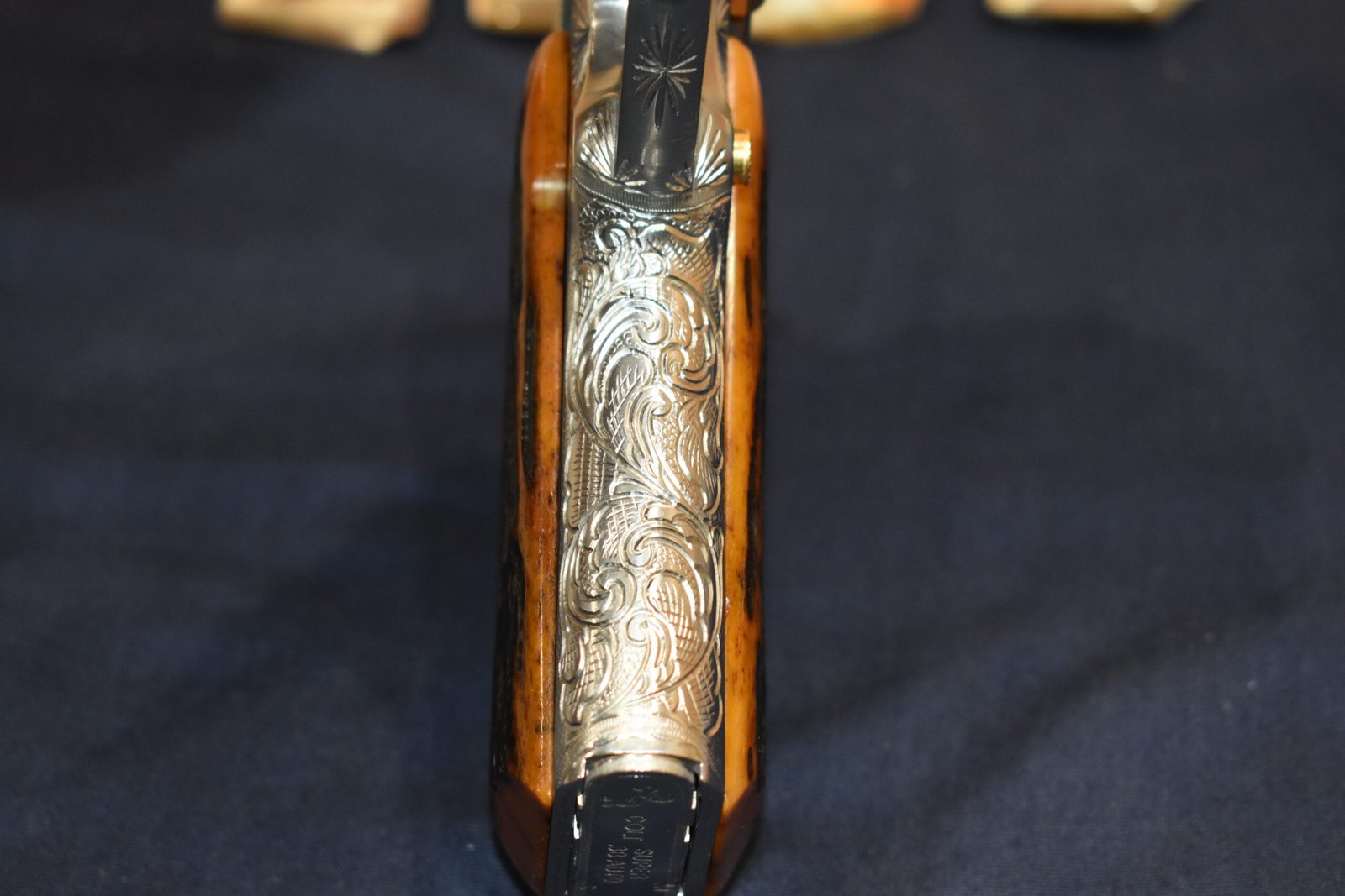 COLT 1911 JIGGED CVAMEL BONE GRIPS 1911JCB1 - Image 9