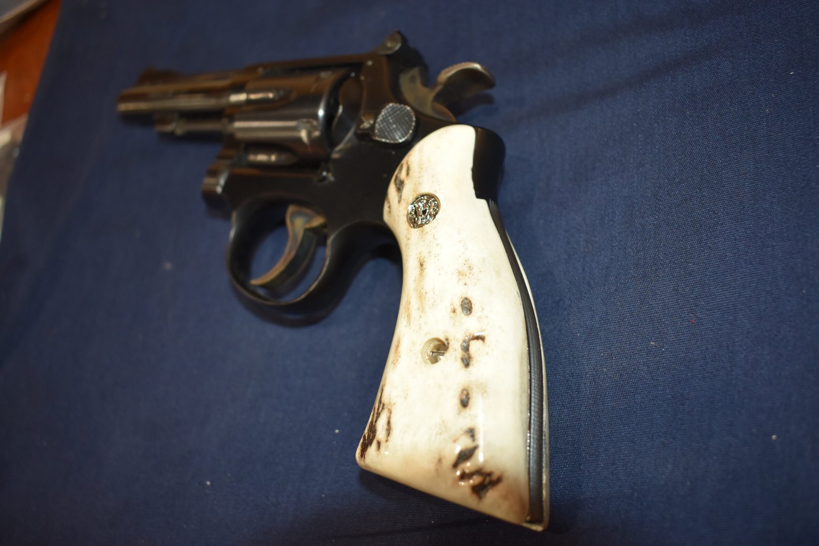 SMITH & WESSON K FRAME SQUARE BUTT SAMBAR STAG GRIPS KSQSS23 - Image 5