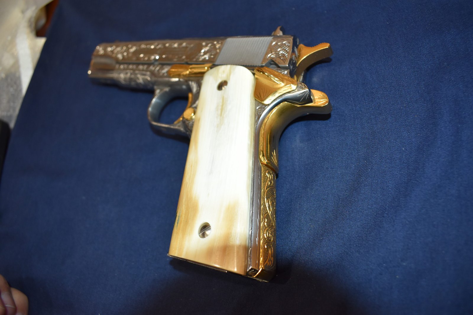 COLT 1911 MAMMOTH IVORY GRIPS 1911MI26 - Image 5