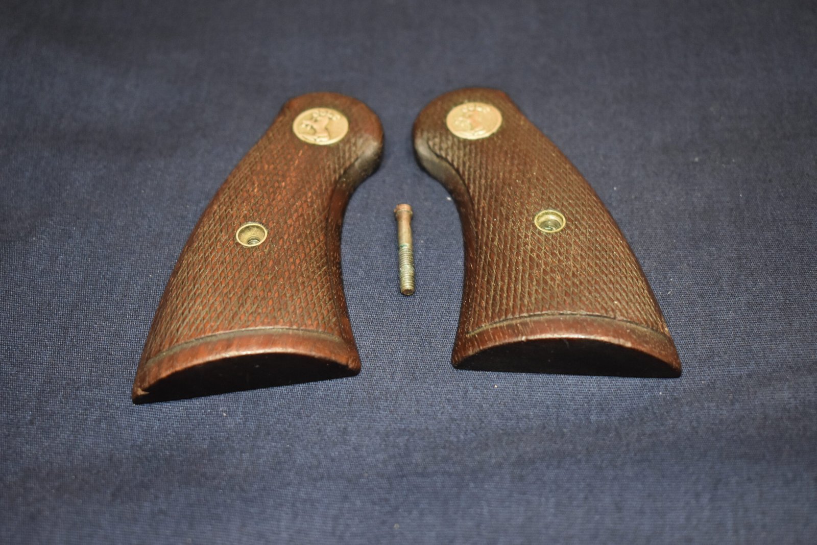 COLT PRE-WAR OFFICER'S MODEL MATCH GRIPS CPWOMT1 - Image 3