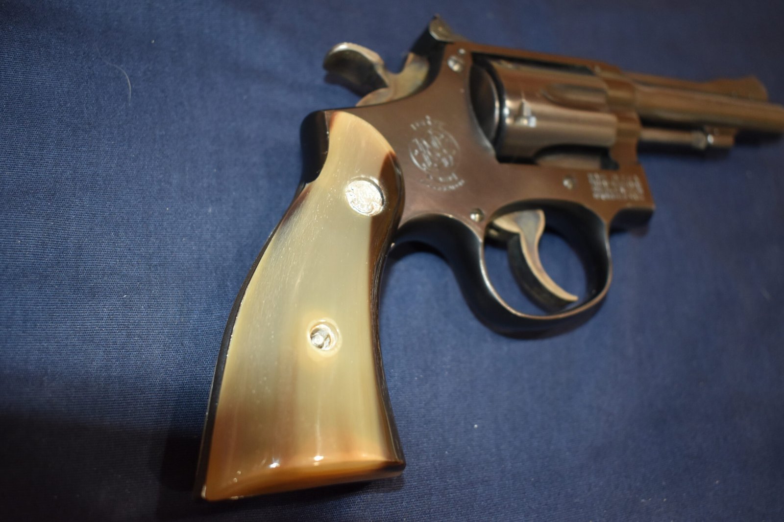 SMITH & WESSON K FRAME SQUARE BUTT WATER BUFFALO HORN GRIPS KSQWB1 - Image 8