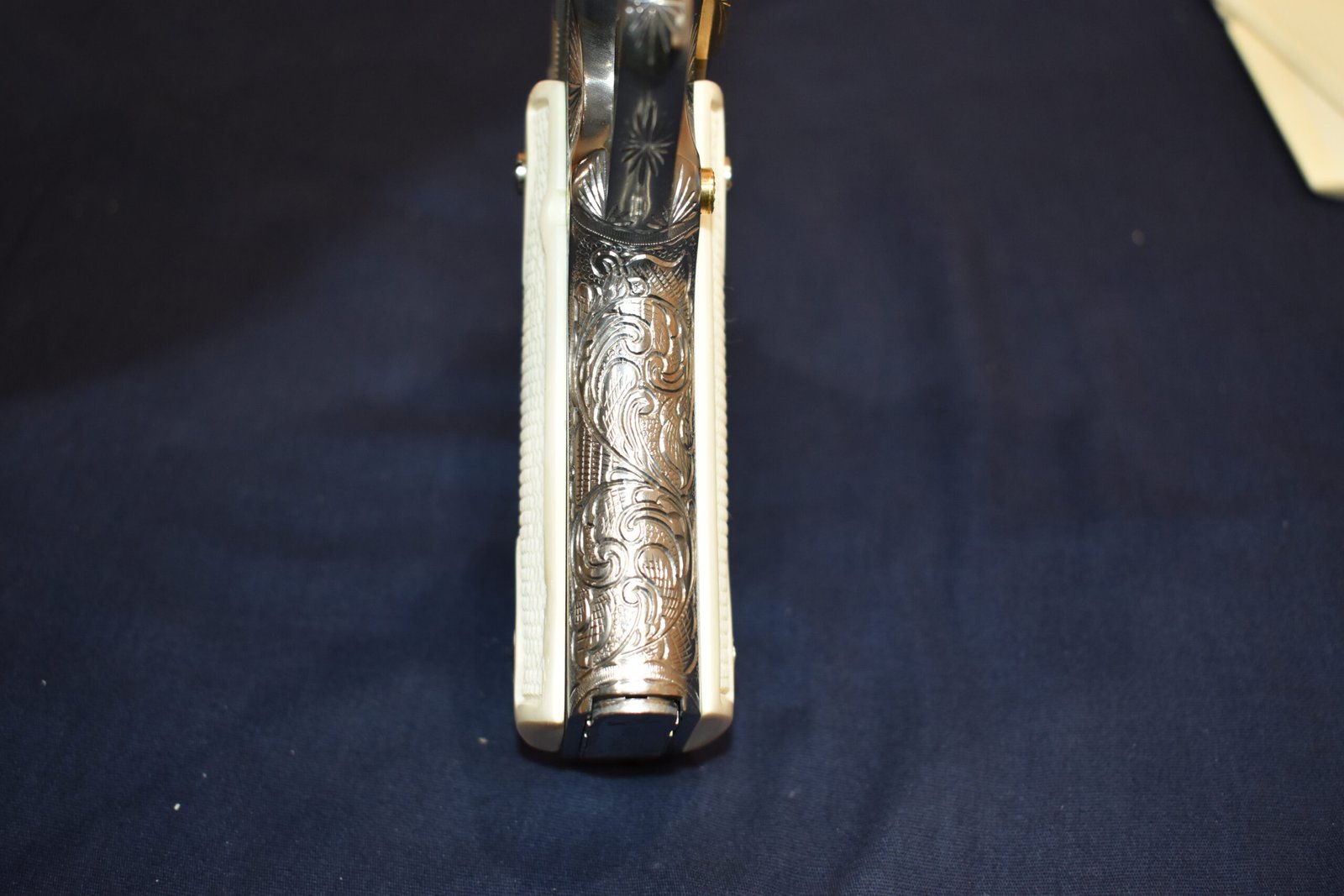 COLT 1911 CHECKERED BUFFALO BONE GRIPS 1911BB12 - Image 9