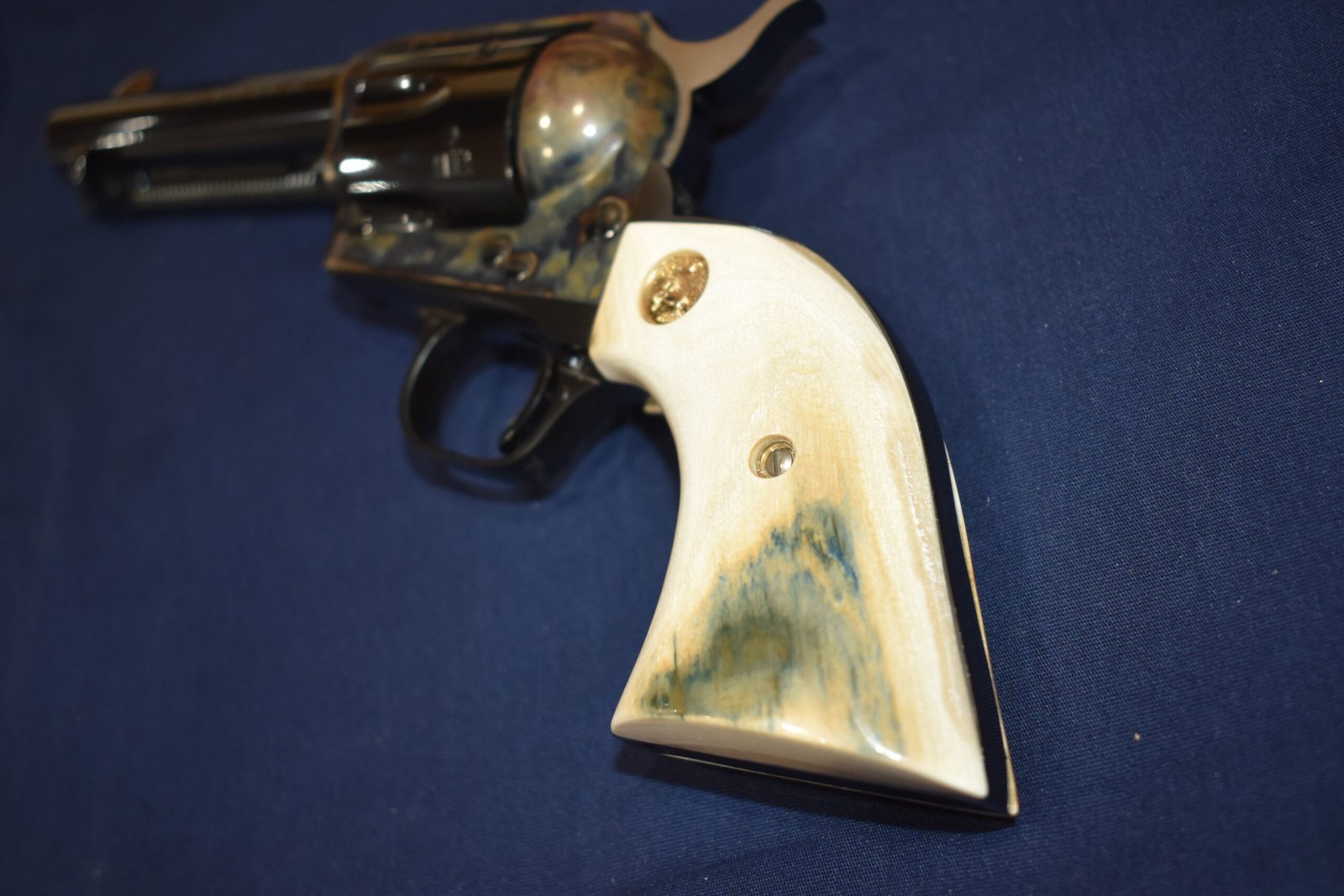 COLT SINGLE ACTION ARMY (S.A.A.) MAMMOTH IVORY GRIPS SAAMI23 - Image 5