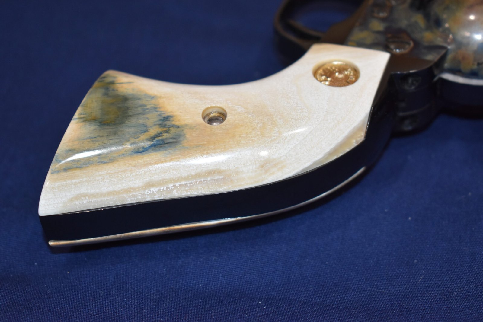 COLT SINGLE ACTION ARMY (S.A.A.) MAMMOTH IVORY GRIPS SAAMI23 - Image 6