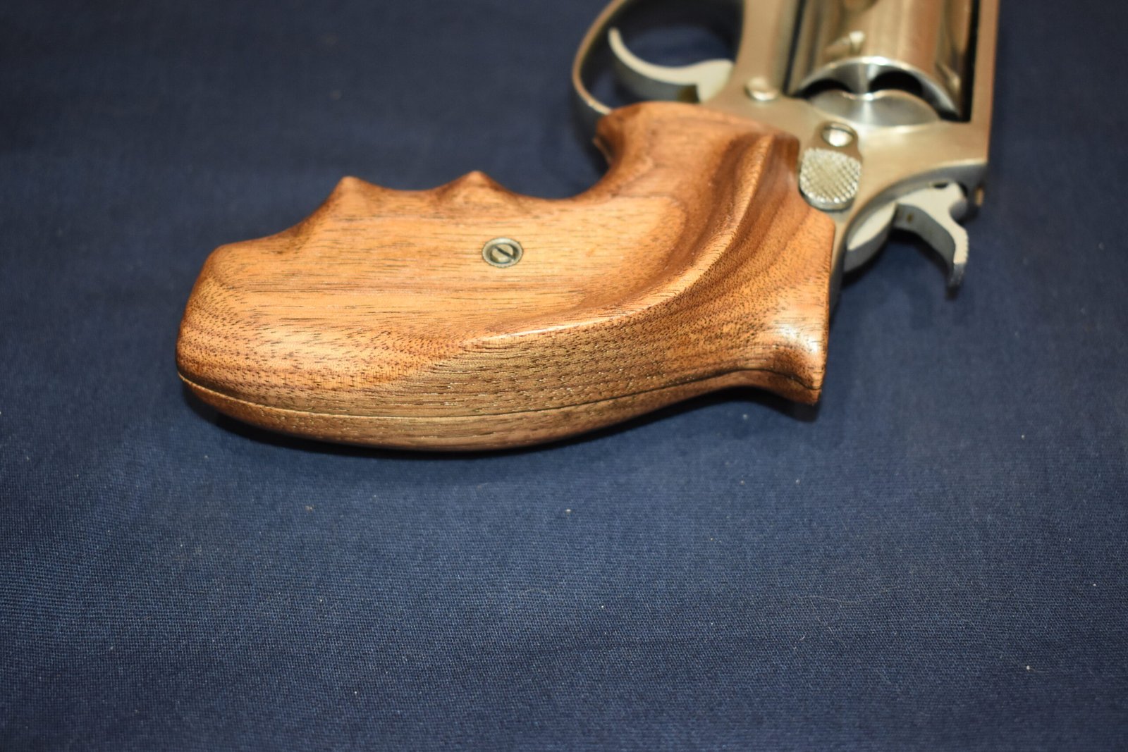 SMITH & WESSON J FRAME FUZZY FARRANT CUSTOM GRIPS SWJFF6 - Image 6