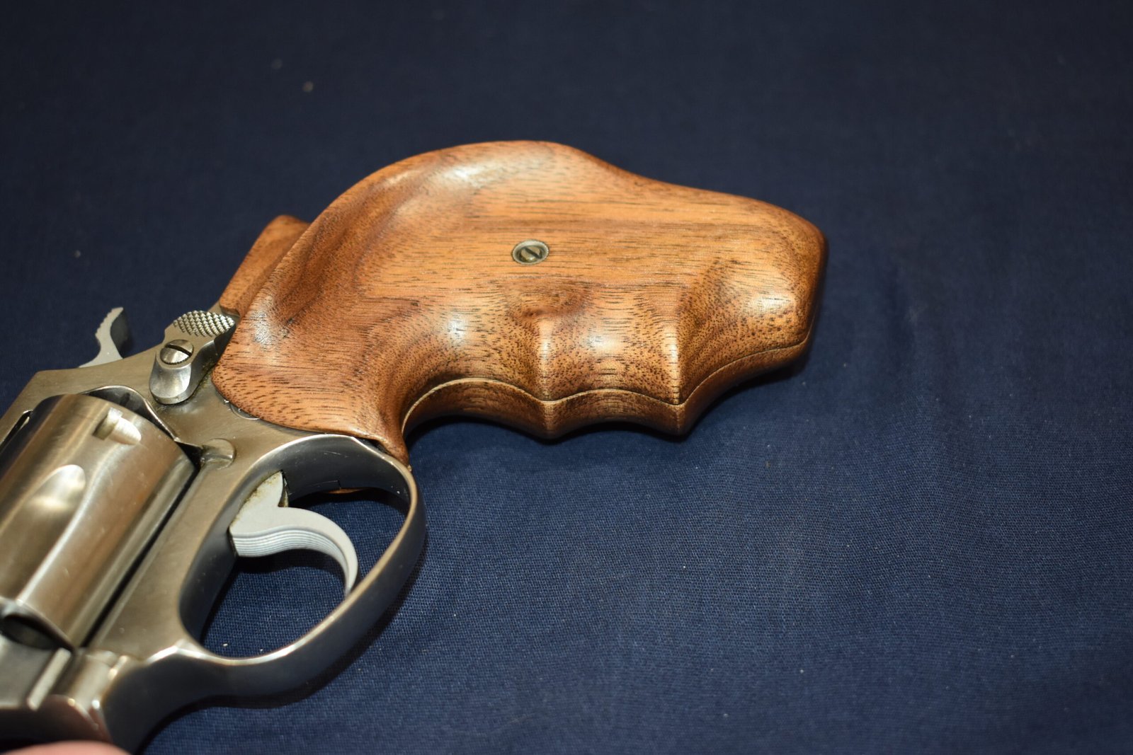 SMITH & WESSON J FRAME FUZZY FARRANT CUSTOM GRIPS SWJFF6 - Image 13