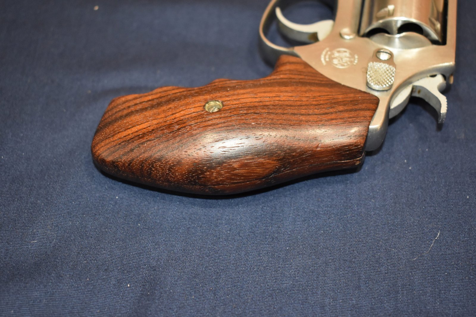 SMITH & WESSON J FRAME FUZZY FARRANT CUSTOM GRIPS SWJFF5 - Image 6