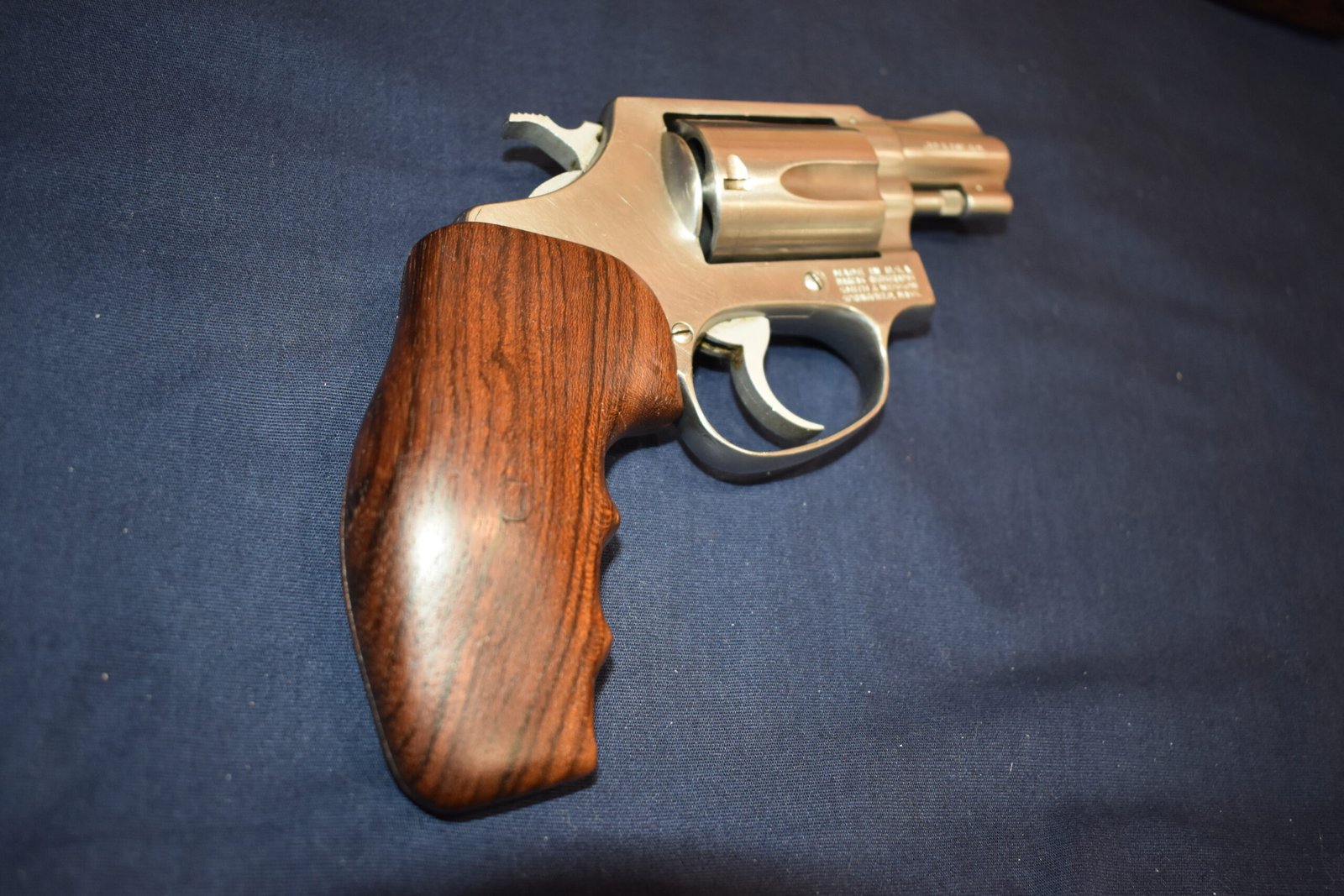 SMITH & WESSON J FRAME FUZZY FARRANT CUSTOM GRIPS SWJFF5 - Image 8
