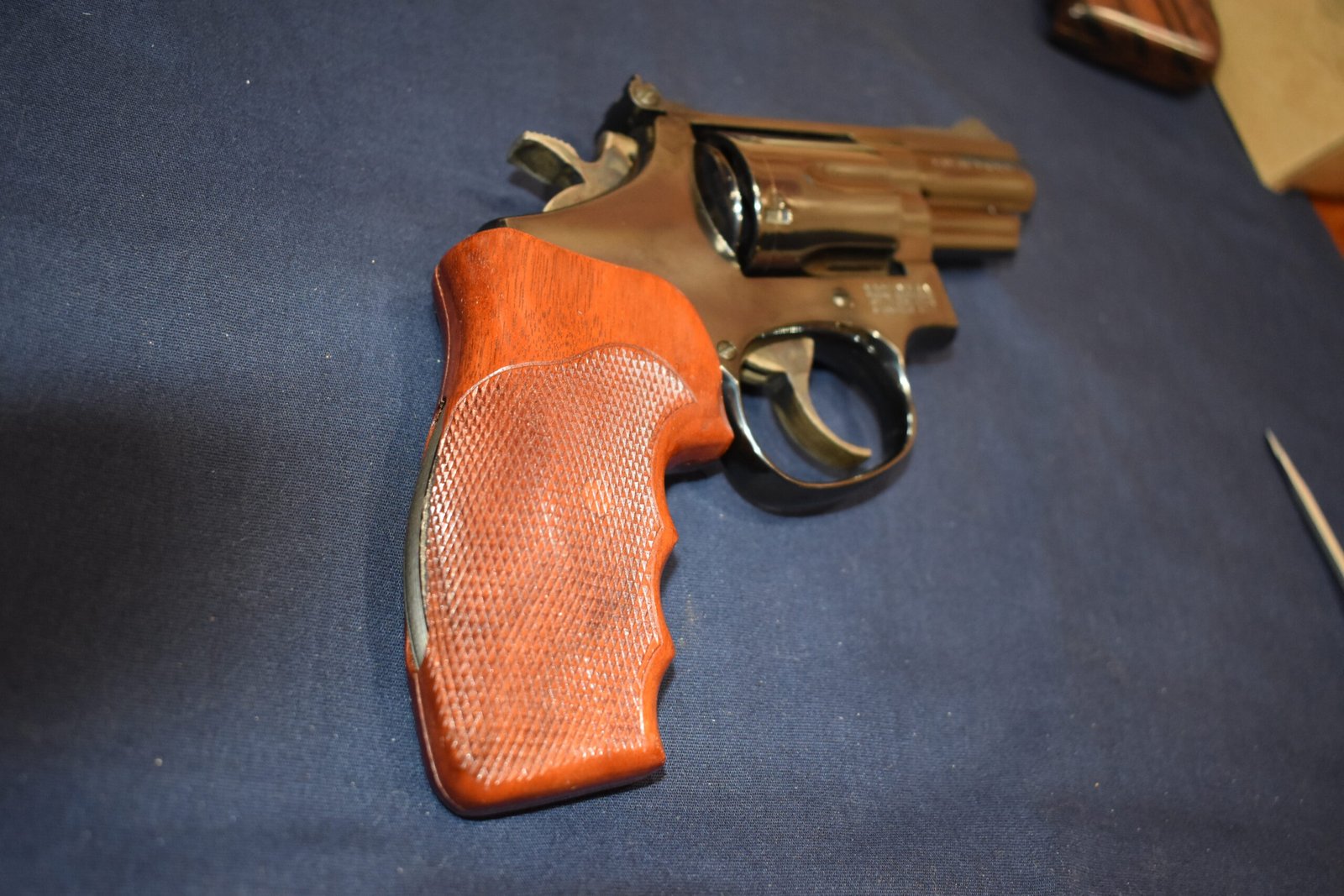 SMITH & WESSON K FRAME ROUND BUTT FUZZY FARRANT CUSTOM GRIPS SWKFF9 - Image 8