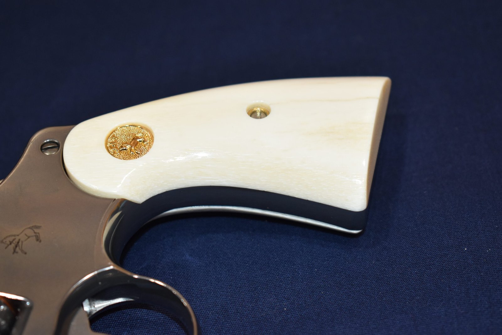 COLT PYTHON PREMIUM GRADE GIRAFFE BONE GRIPS CPGB25 - Image 13