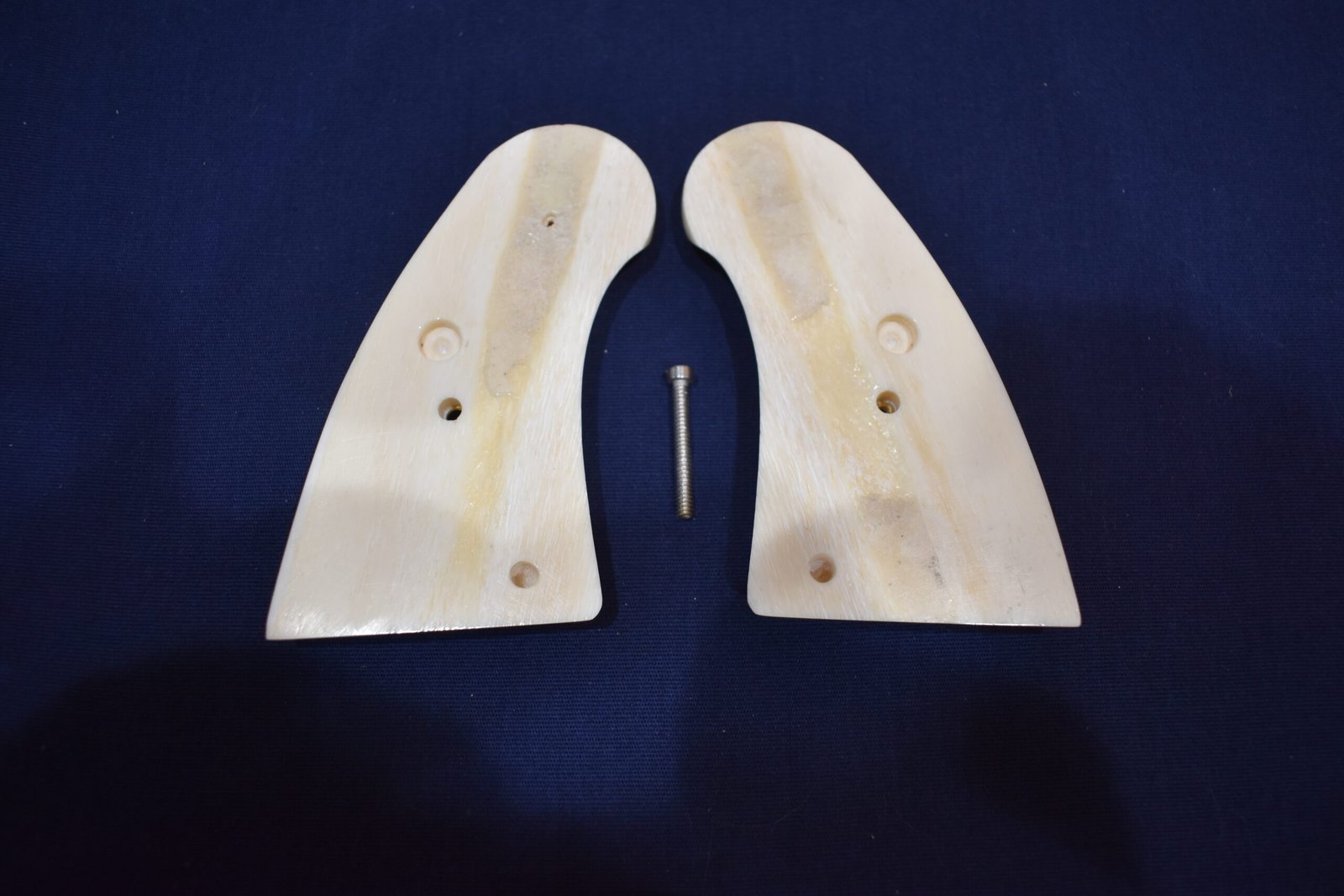COLT PYTHON PREMIUM GRADE GIRAFFE BONE GRIPS CPGB25 - Image 4