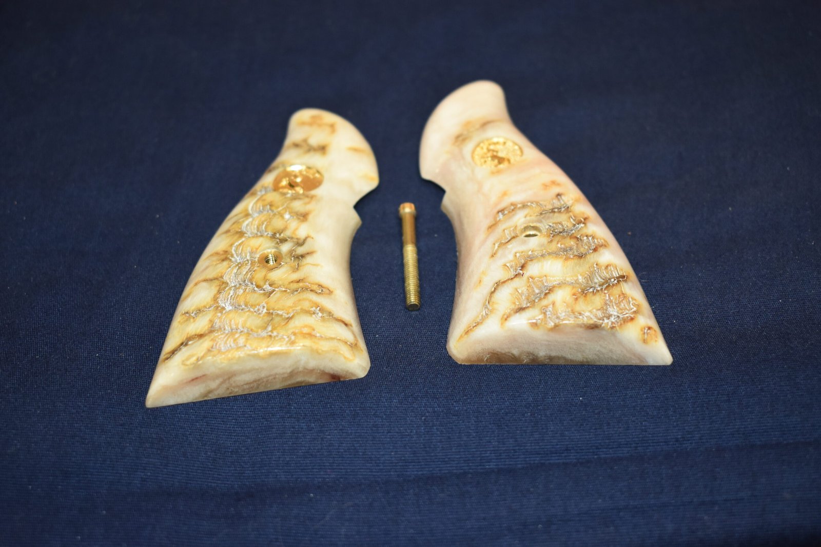 COLT TROOPER MARK III RAMS HORN GRIPS TMK3RH2 - Image 3