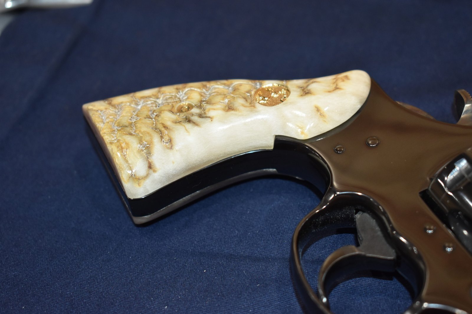 COLT TROOPER MARK III RAMS HORN GRIPS TMK3RH2 - Image 12