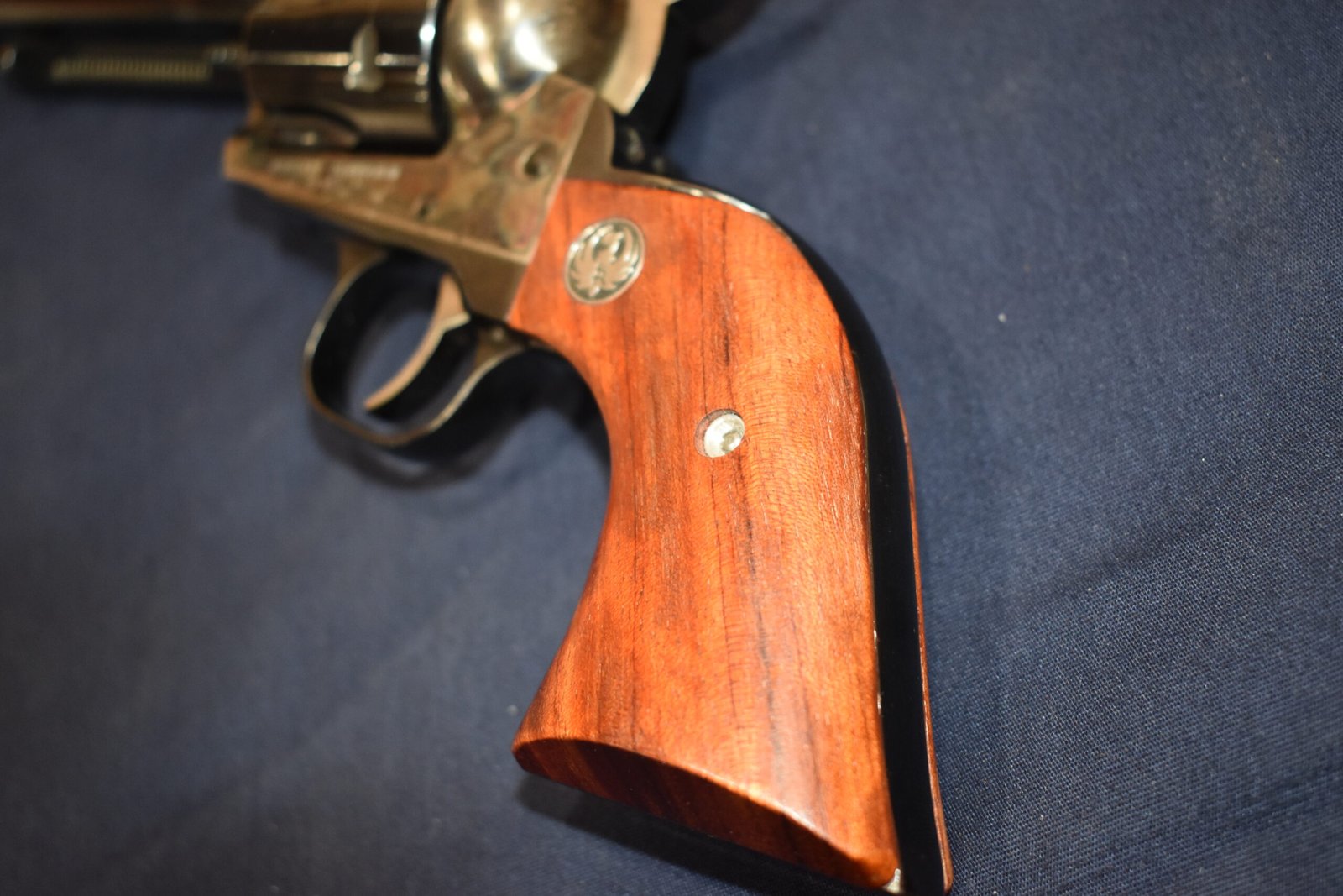 RUGER NEW MODEL BLACKHAWK / OLD VAQUERO GRIPS RBHFW3 - Image 5