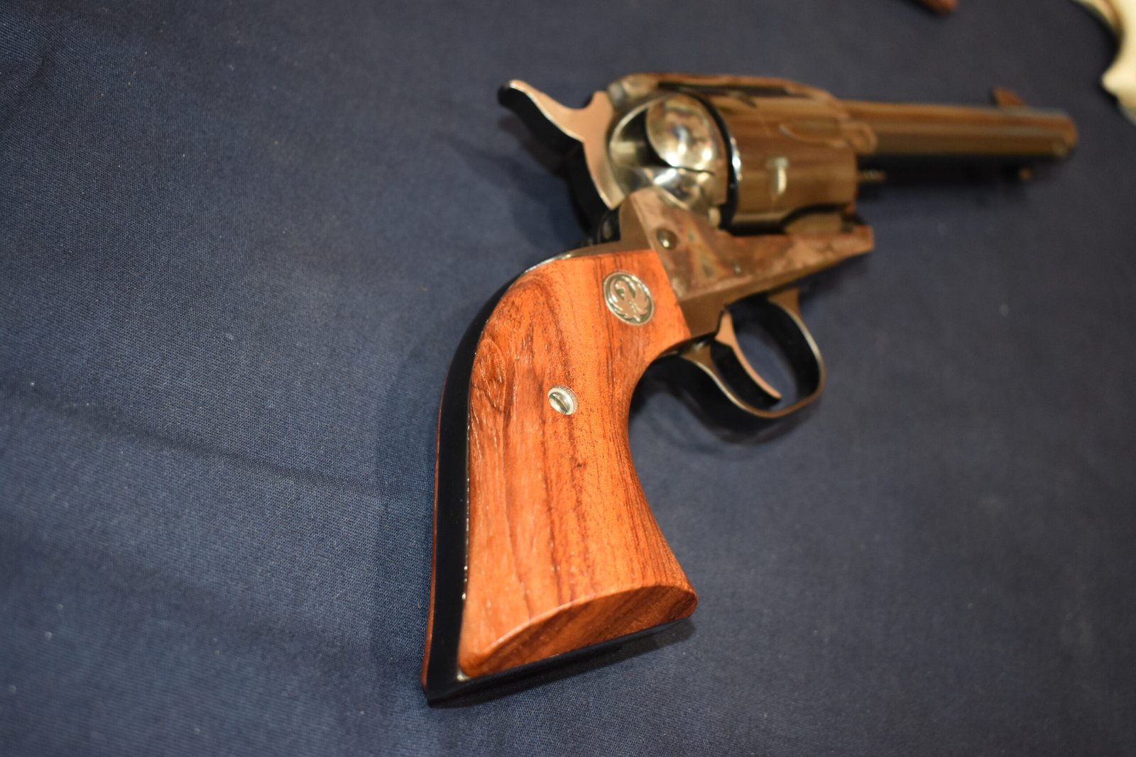 RUGER NEW MODEL BLACKHAWK / OLD VAQUERO GRIPS RBHFW3 - Image 8