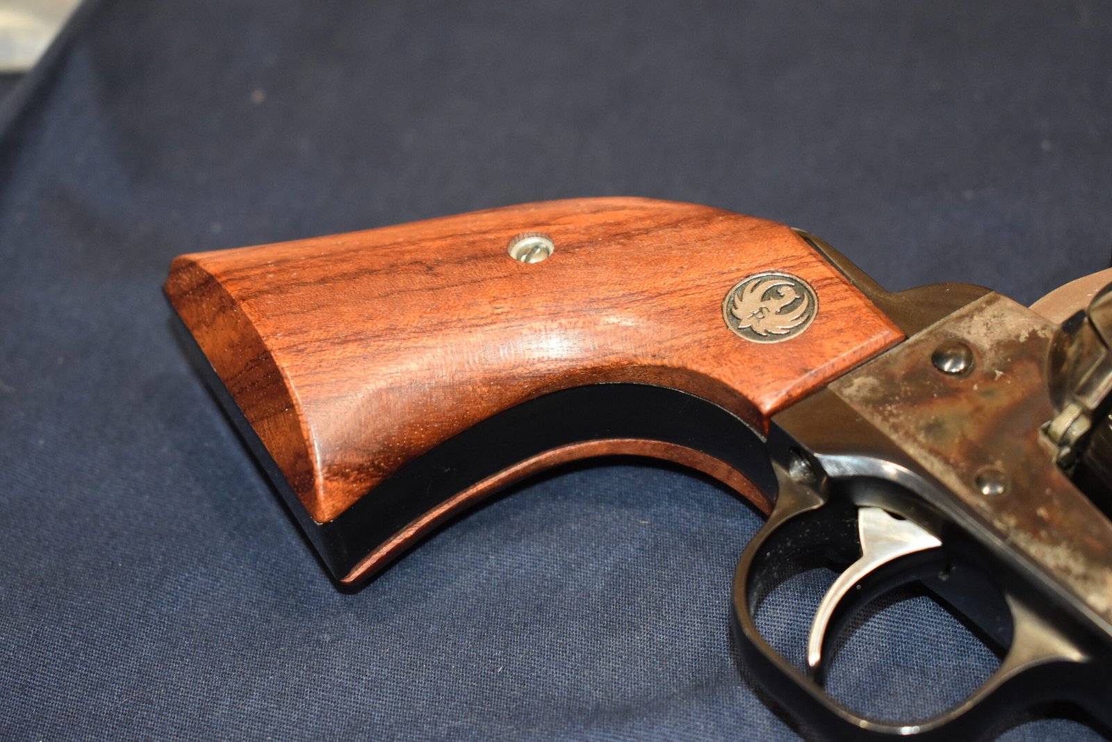 RUGER NEW MODEL BLACKHAWK / OLD VAQUERO GRIPS RBHFW3 - Image 12