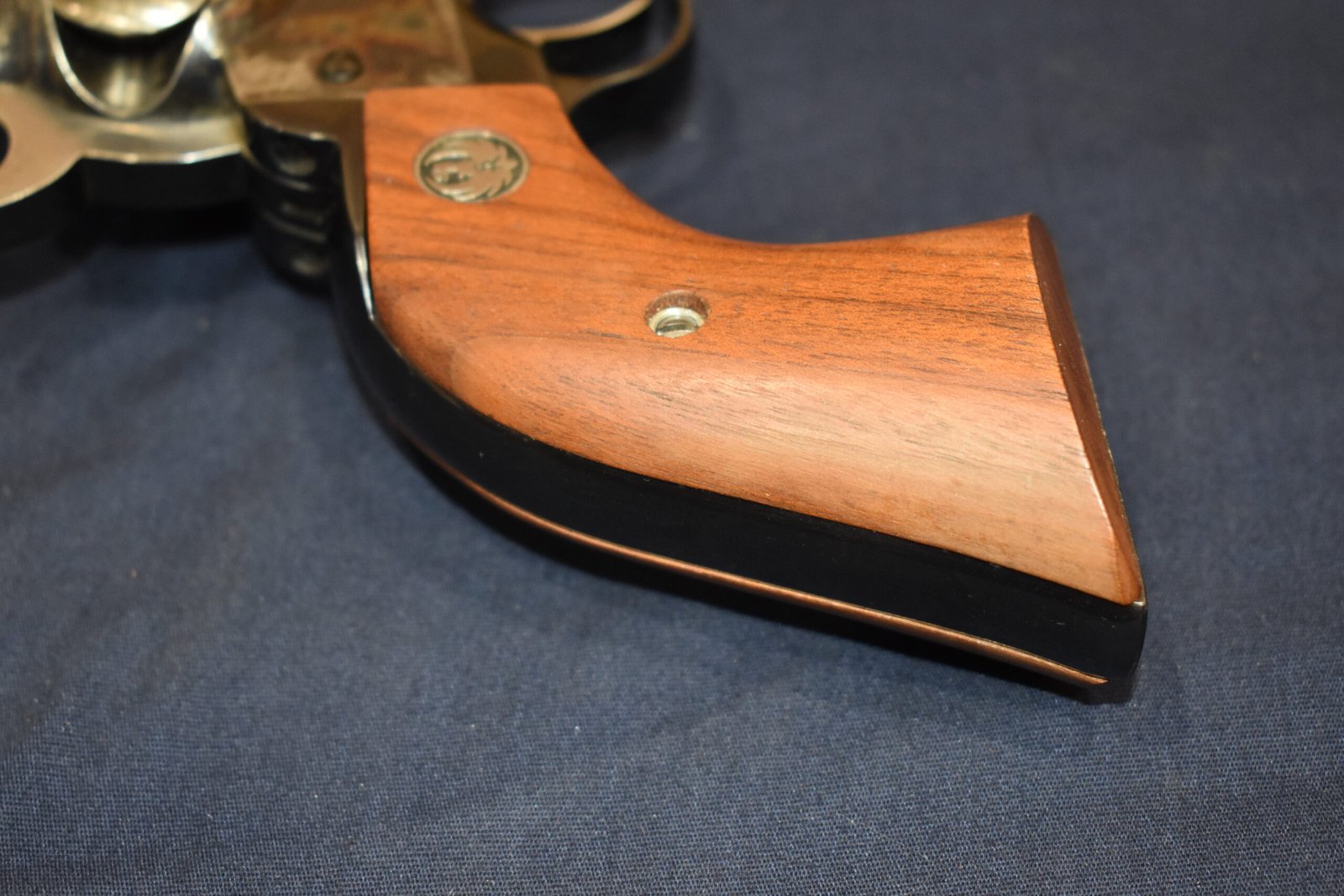RUGER NEW MODEL BLACKHAWK / OLD VAQUERO GRIPS RBHFW2 - Image 7