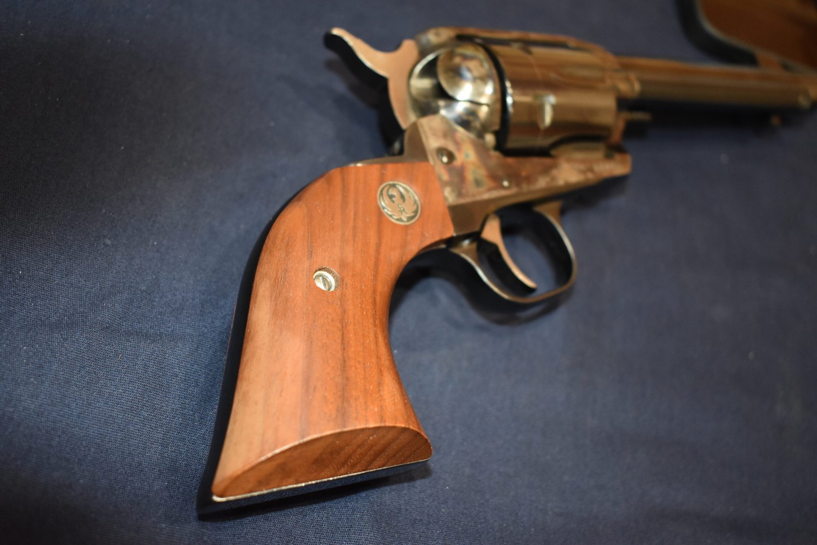 RUGER NEW MODEL BLACKHAWK / OLD VAQUERO GRIPS RBHFW2 - Image 8