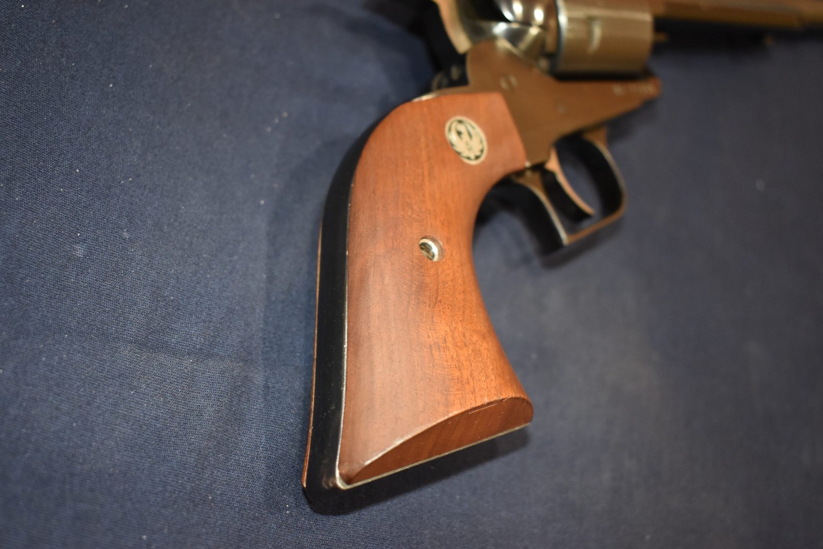 RUGER SUPER BLACKHAWK FACTORY WOOD GRIPS RSBHW2 - Image 8
