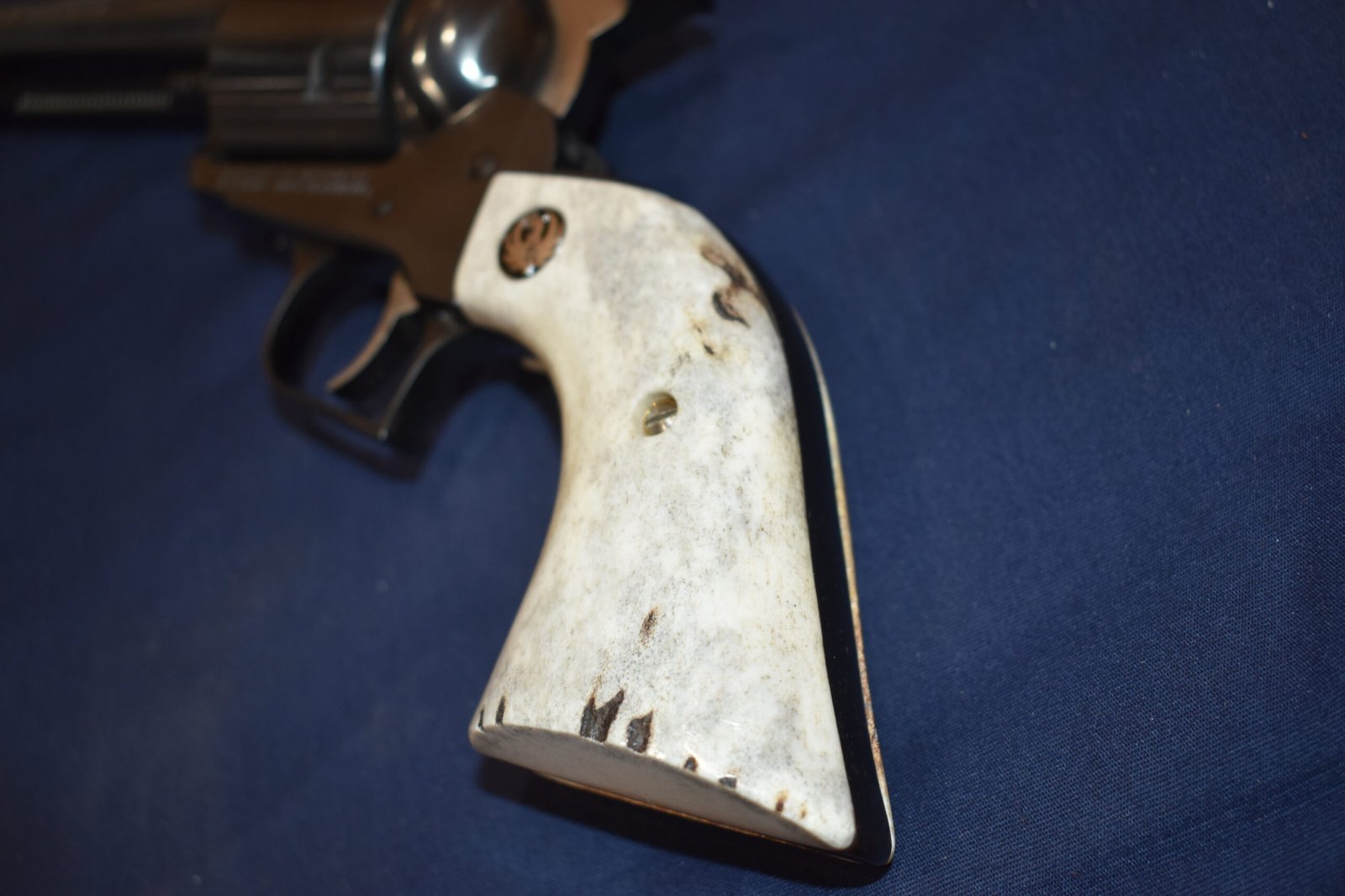 RUGER SUPER BLACKHAWK SAMBAR STAG GRIPS RSBHS12 - Image 5