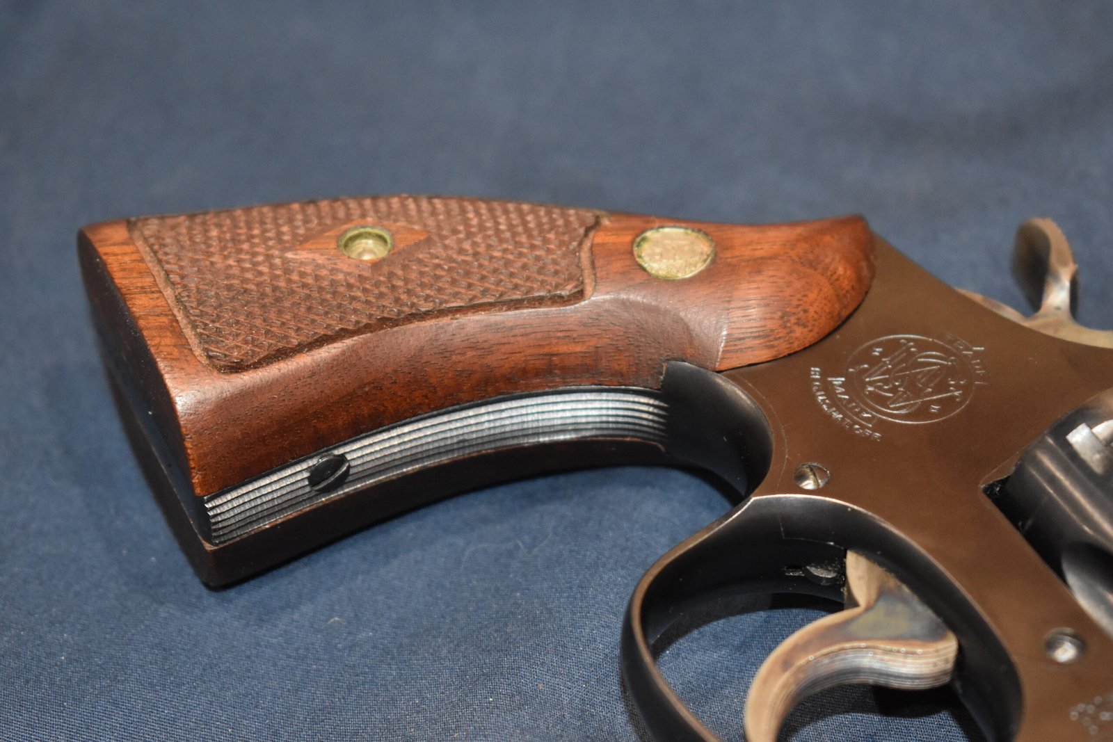 SMITH & WESSON K FRAME SQUARE BUTT FACTORY DIAMOND MAGNA GRIPS KDM11 - Image 12