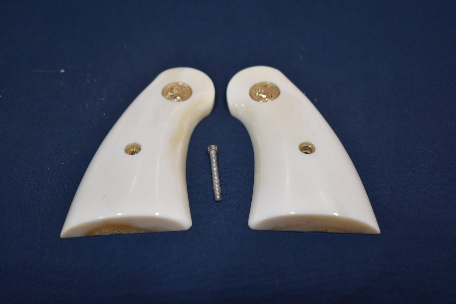 COLT PYTHON PREMIUM GRADE GIRAFFE BONE GRIPS CPGB26 - Image 3