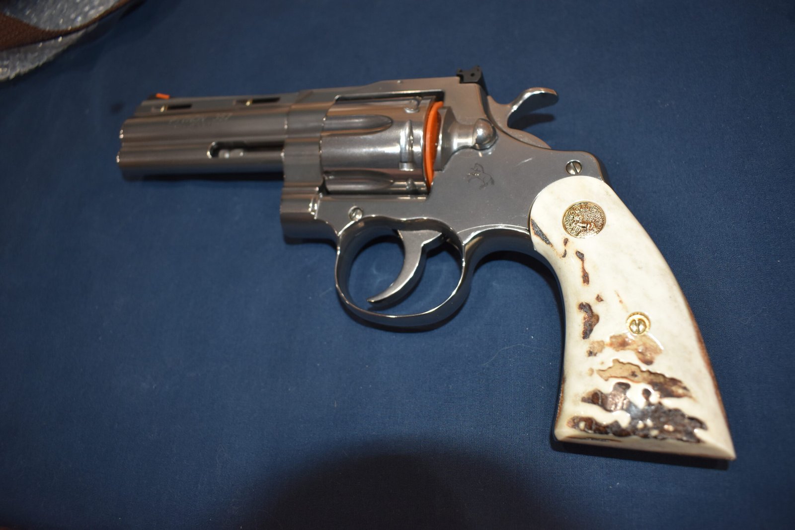 COLT PYTHON / OFFICER'S MODEL MATCH VINTAGE SAMBAR STAG GRIPS CPSS42 - Image 4