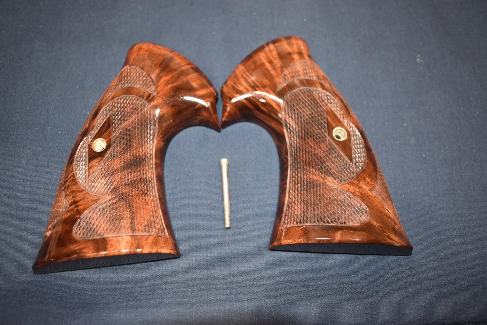 KEITH BROWN COLT PYTHON ROPER GRIPS KBPR4