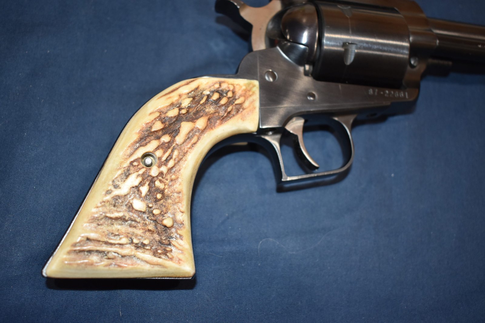 RUGER SUPER BLACKHAWK VINTAGE SAMBAR STAG GRIPS RSBHS14 - Image 8