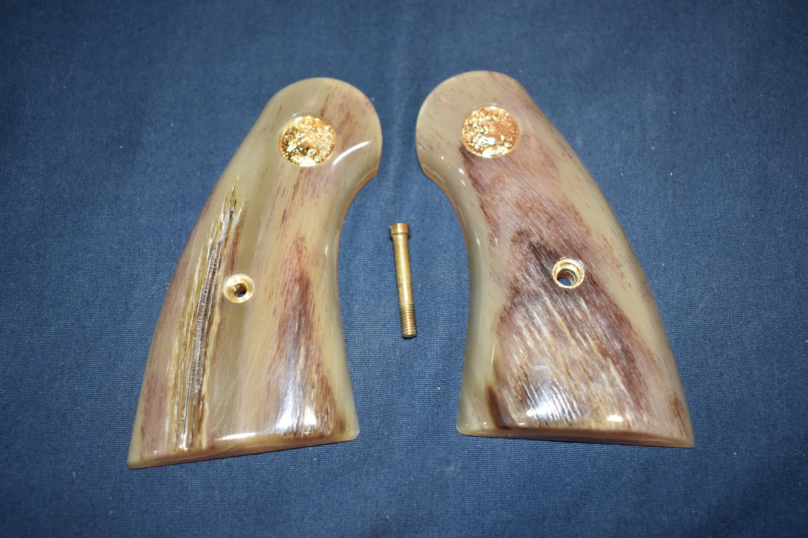 COLT PYTHON AFRICAN KUDU HORN GRIPS CPAK1