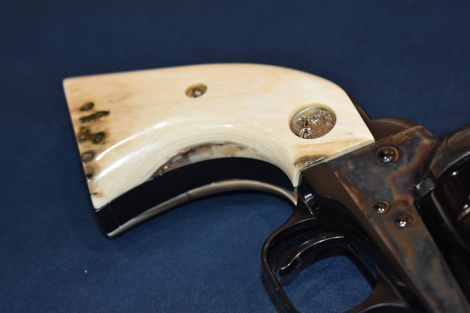 COLT SINGLE ACTION ARMY (S.A.A.) MAMMOTH IVORY GRIPS SAAMI25 - Image 13