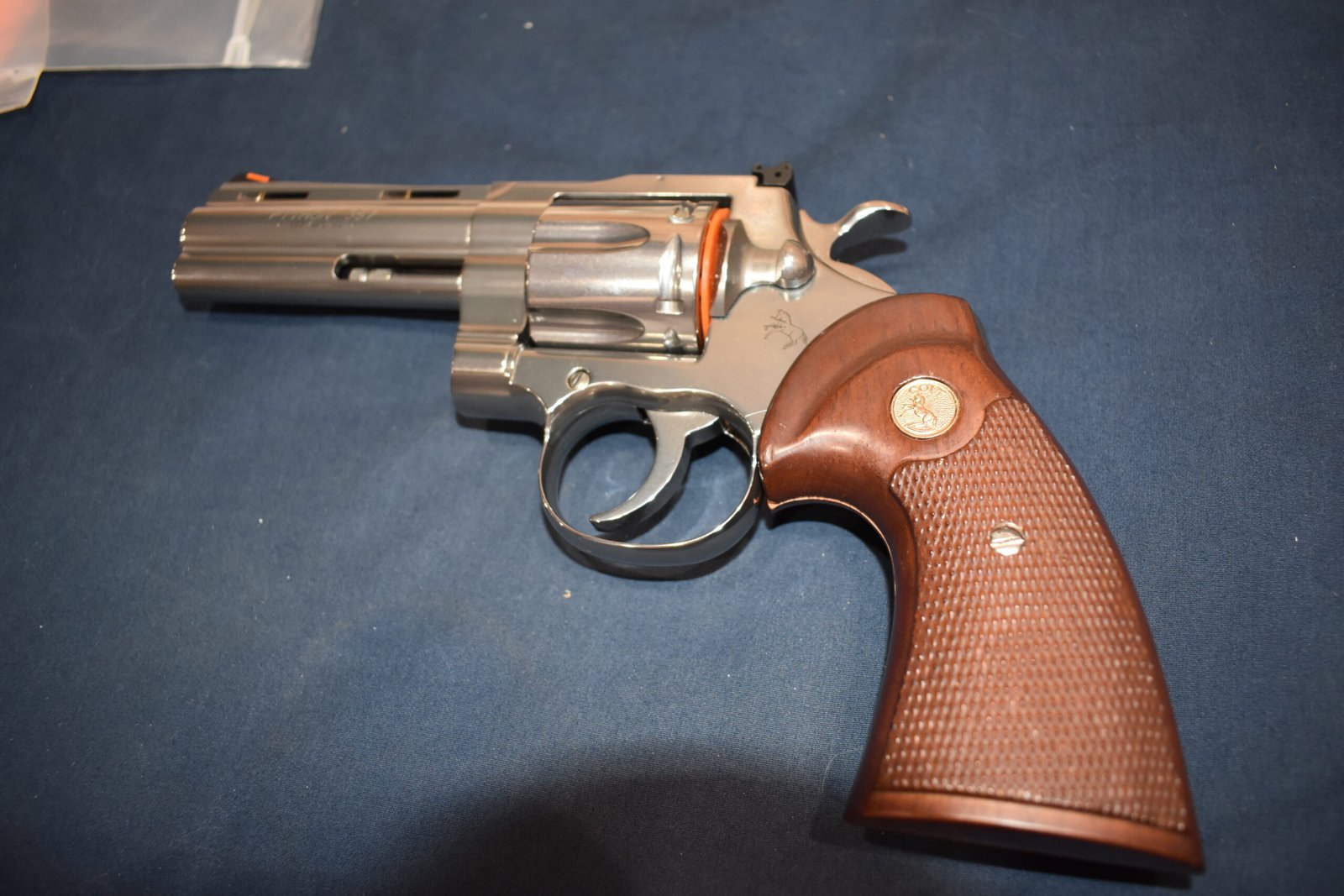 COLT PYTHON 2nd ISSUE FACTORY TARGET GRIPS CPT10 - Image 5