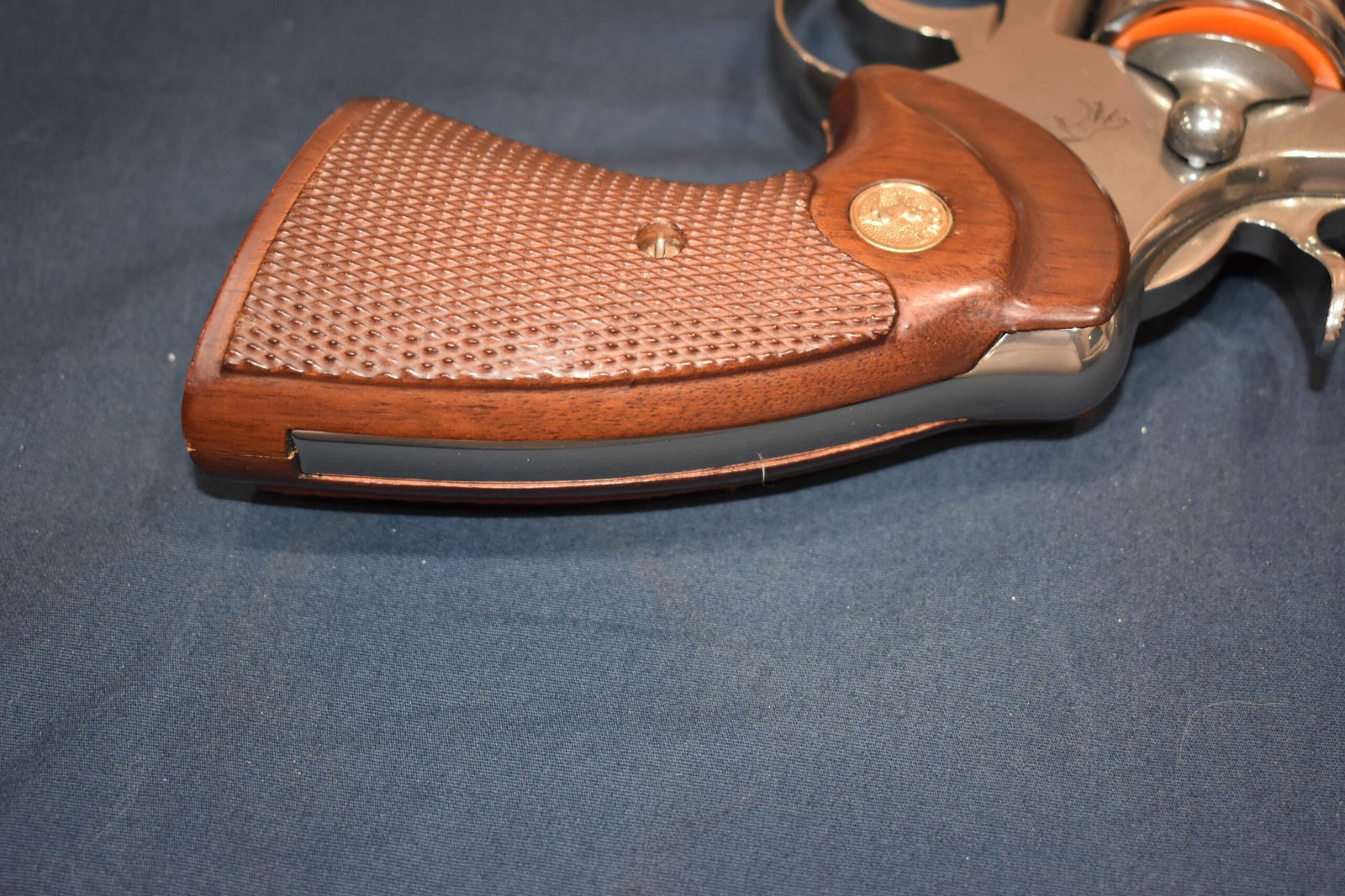 COLT PYTHON 2nd ISSUE FACTORY TARGET GRIPS CPT10 - Image 6