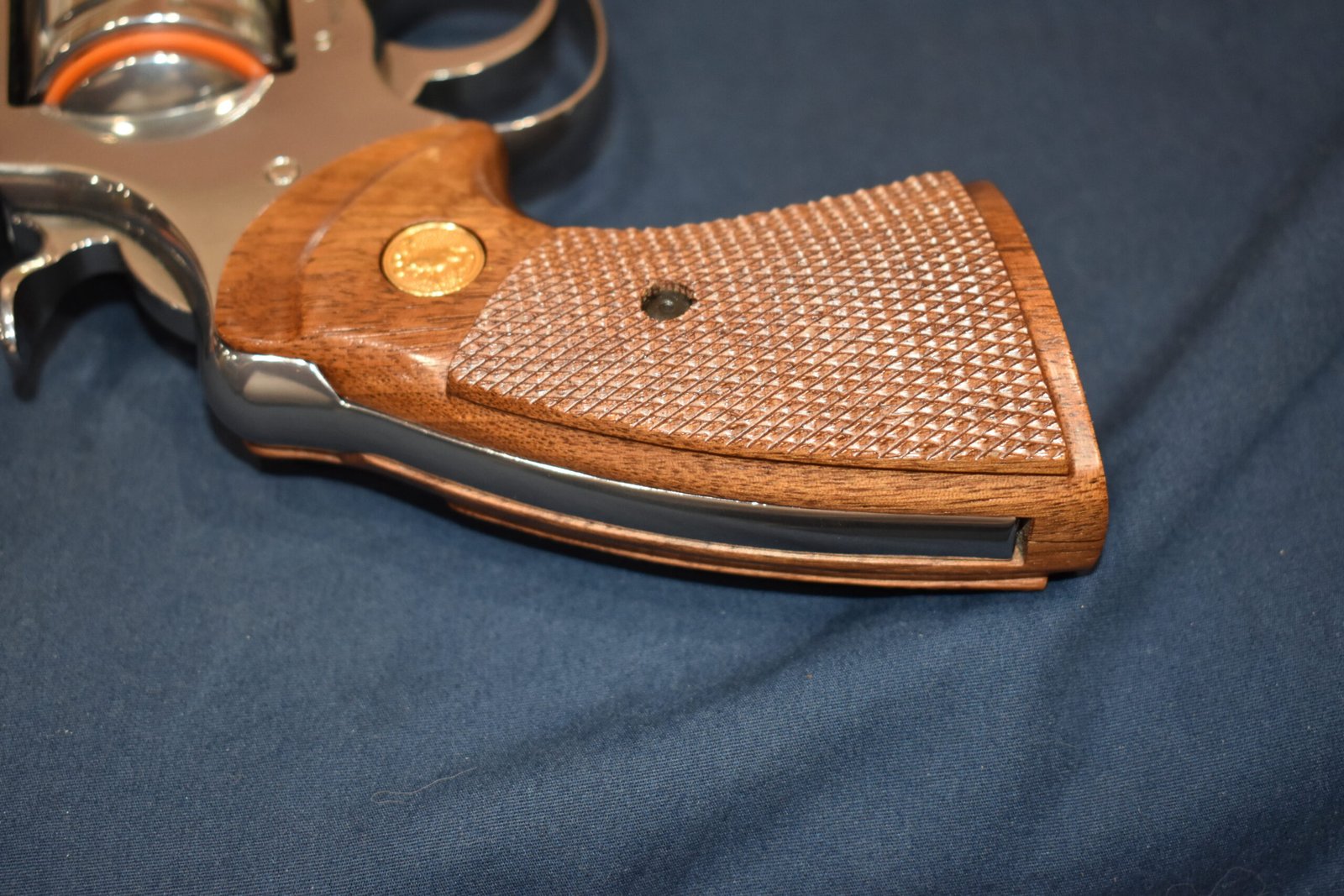 COLT PYTHON 3rd GENERATION FACTORY TARGET GRIPS CP11 - Image 7