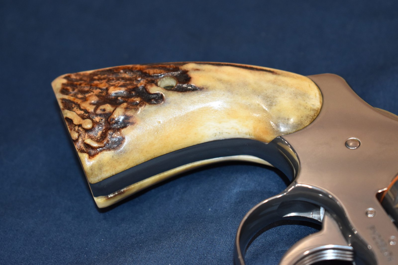 COLT PYTHON / OFFICER'S MODEL MATCH VINTAGE SAMBAR STAG GRIPS CPSS41 - Image 12