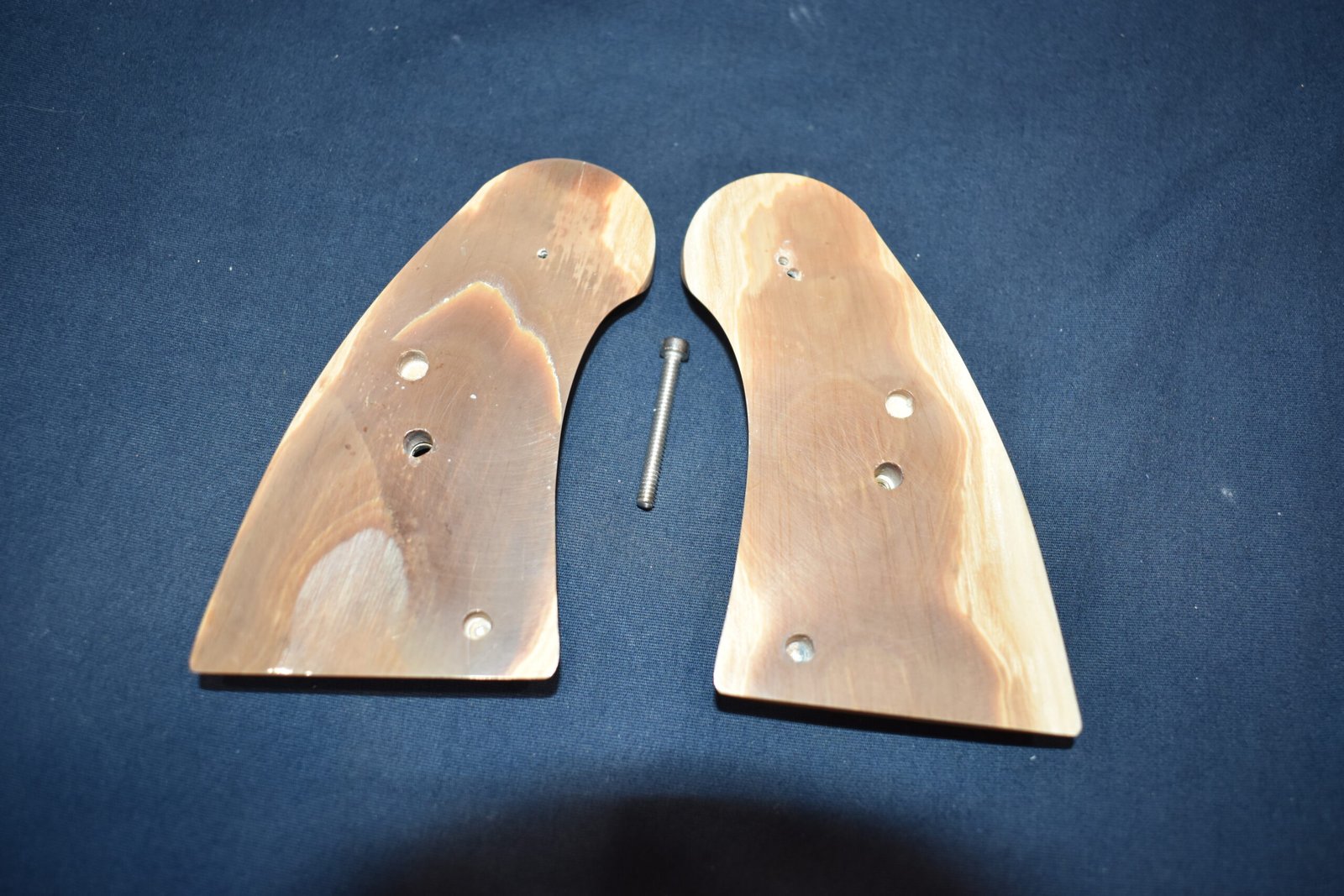 COLT PYTHON / OFFICER'S MODEL MATCH MAMMOTH IVORY GRIPS PMI9 - Image 4