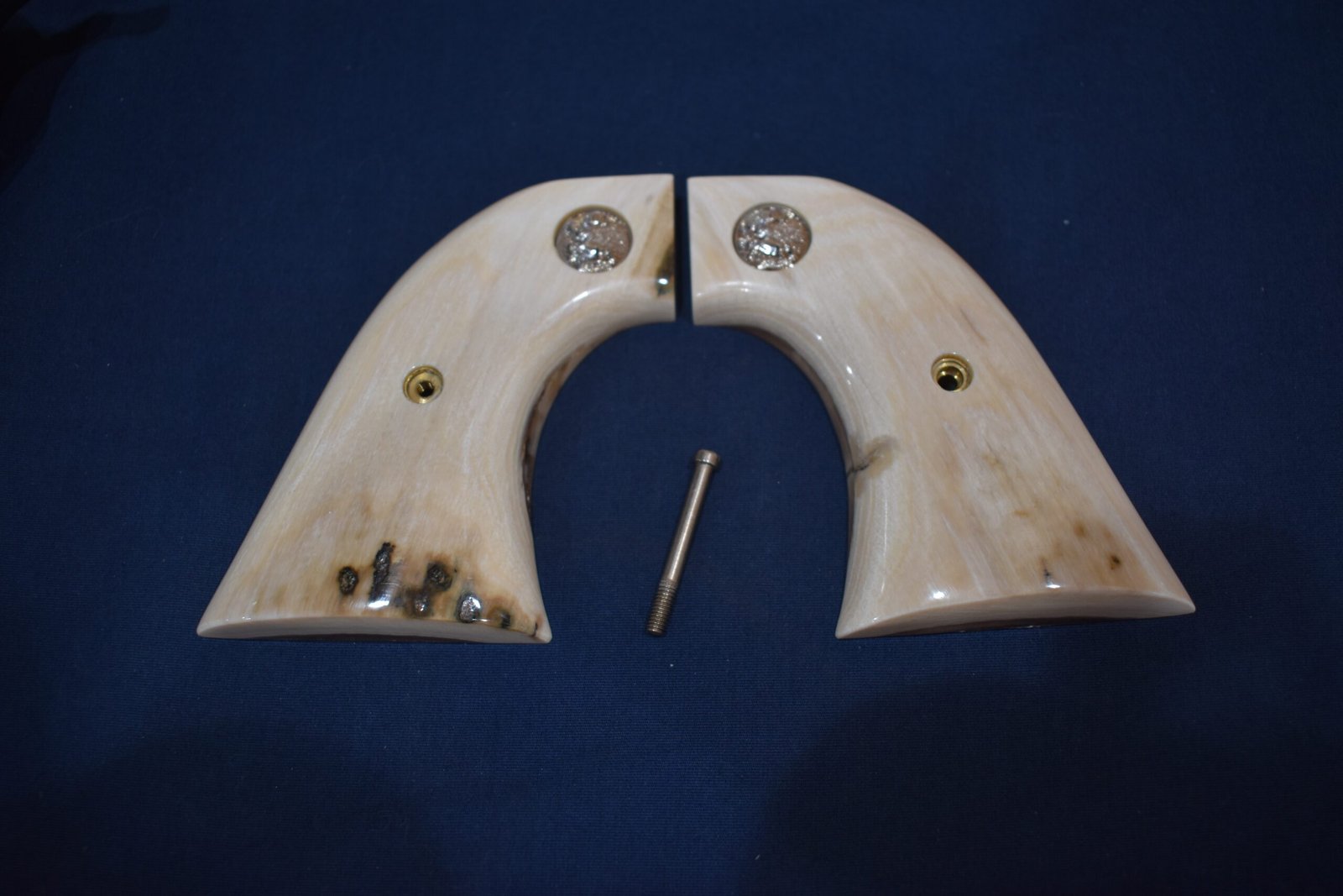 COLT SINGLE ACTION ARMY (S.A.A.) MAMMOTH IVORY GRIPS SAAMI25 - Image 3