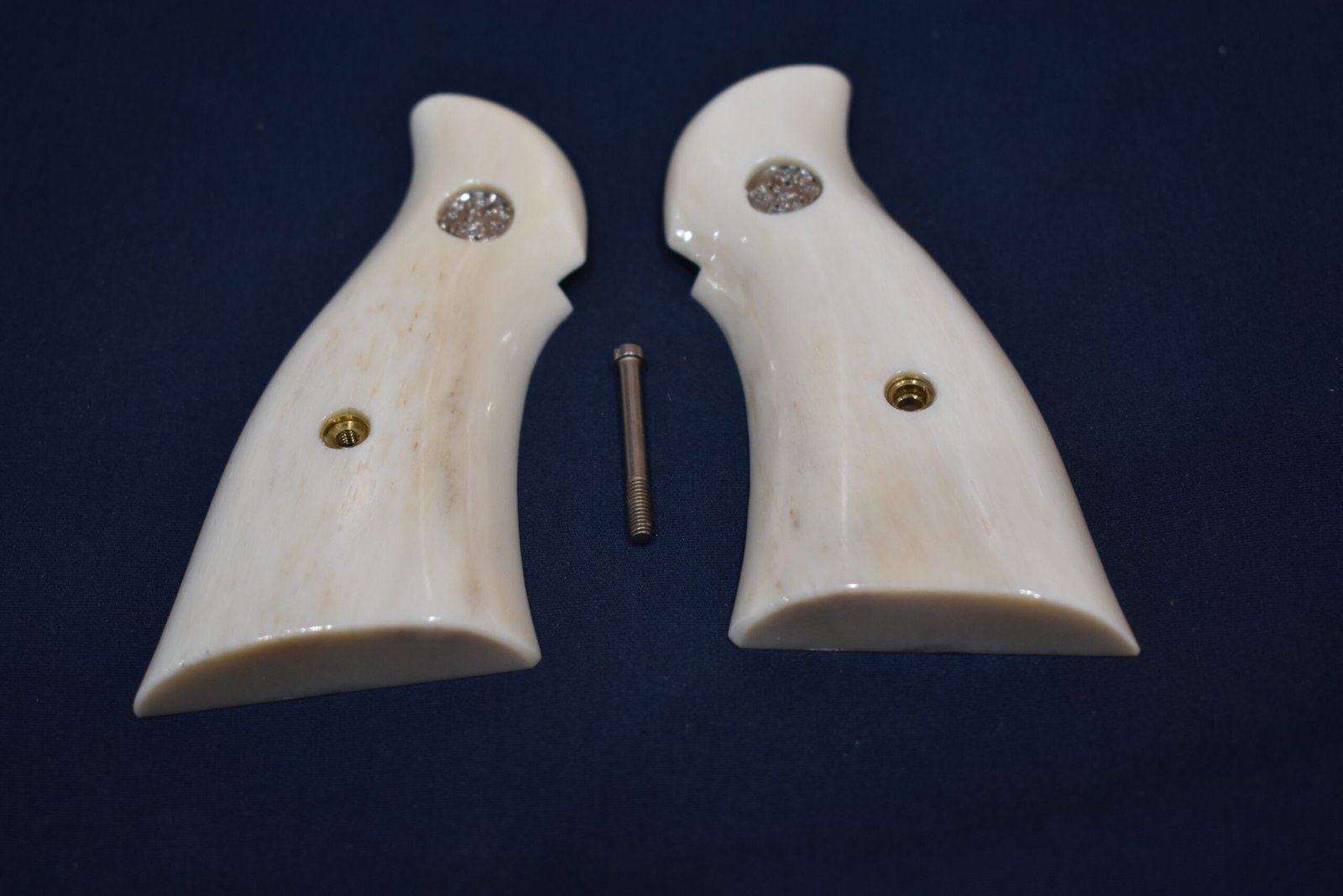 SMITH & WESSON N FRAME PREMIUM GRADE GIRAFFE BONE GRIPS SWNGB20 - Image 3