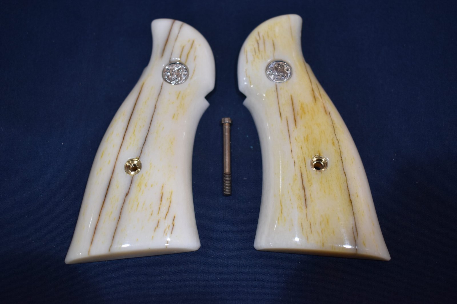 SMITH & WESSON N FRAME PREMIUM GRADE GIRAFFE BONE GRIPS SWNGB21