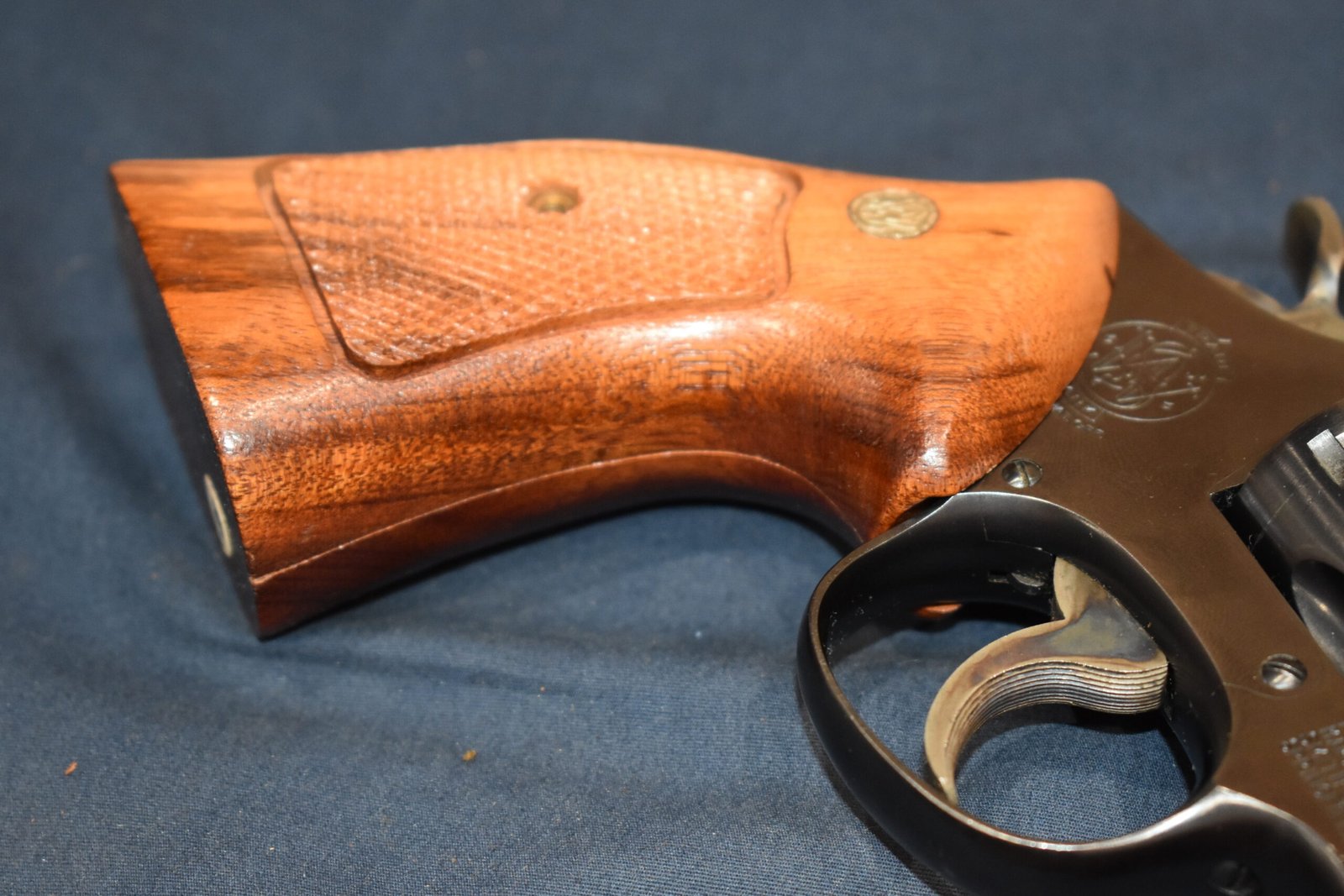 SMITH & WESSON FACTORY K FRAME TARGET GRIPS KCT33 - Image 12